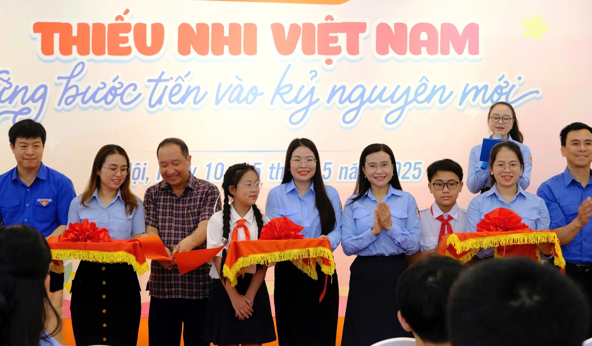 Triển lãm thiếu nhi Việt Nam vững bước vào kỷ nguyên mới - Ảnh 1. Triển lãm thiếu nhi Việt Nam vững bước vào kỷ nguyên mới - Ảnh 1.
