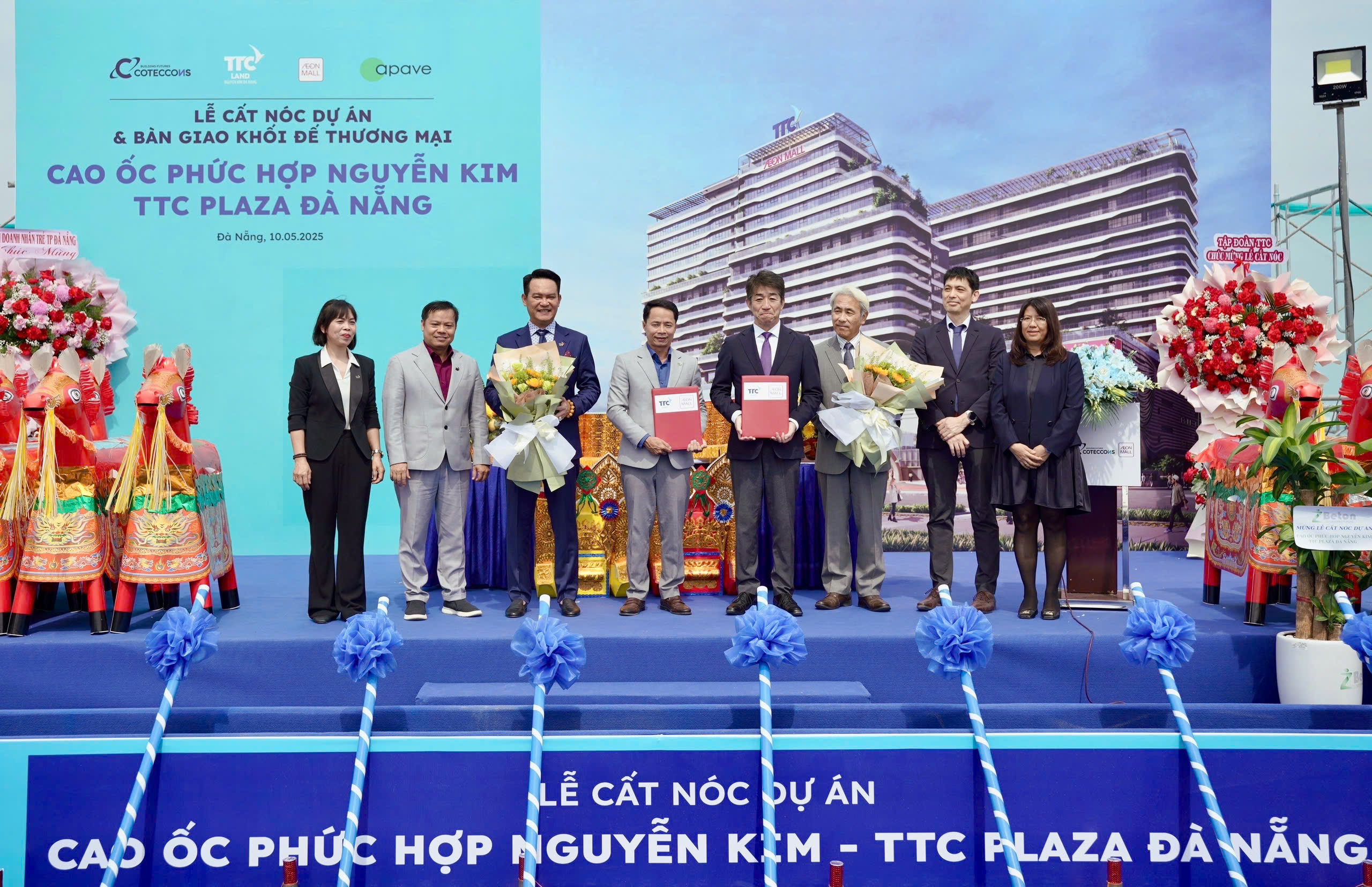 TTC Plaza Đà Nẵng cất nóc, bàn giao khối đế thương mại đúng tiến độ- Ảnh 1. TTC Plaza Đà Nẵng cất nóc, bàn giao khối đế thương mại đúng tiến độ- Ảnh 1.