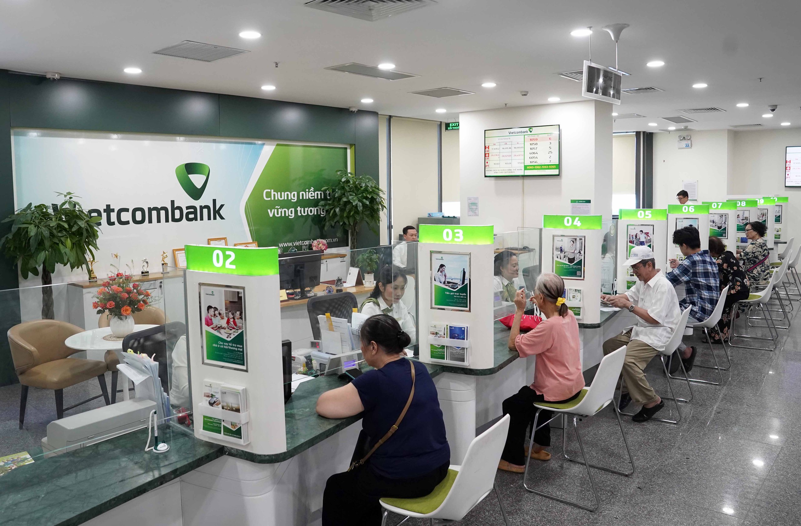 Ngân hàng Vietcombank tiếp tục giữ ngôi quán quân về lợi nhuận- Ảnh 1.