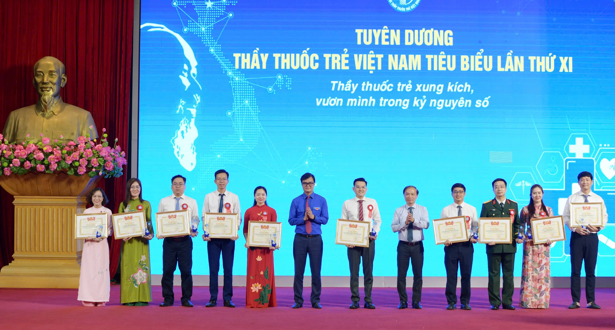 Thầy thuốc trẻ Việt Nam xung kích trong kỷ nguyên số và khát vọng hùng cường - Ảnh 5. Thầy thuốc trẻ Việt Nam xung kích trong kỷ nguyên số và khát vọng hùng cường - Ảnh 5.