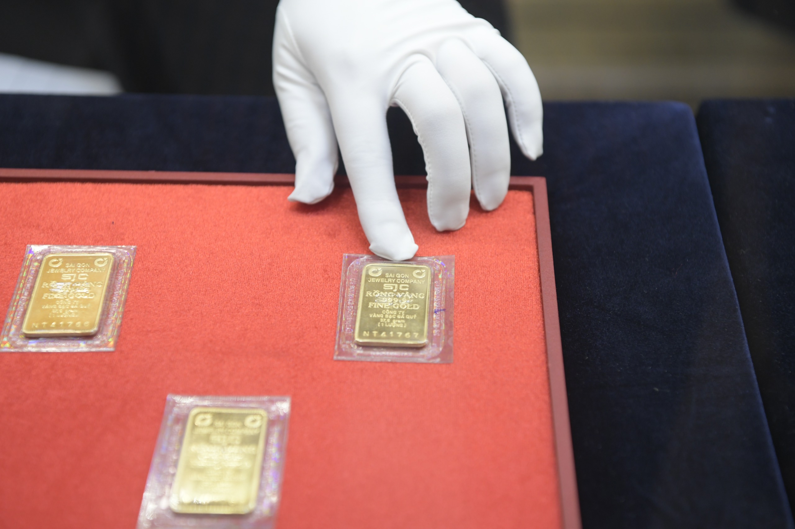 Giá vàng hôm nay 10.8.2025: Lập đỉnh kỷ lục nhưng lãi thua xa chứng khoán- Ảnh 1.