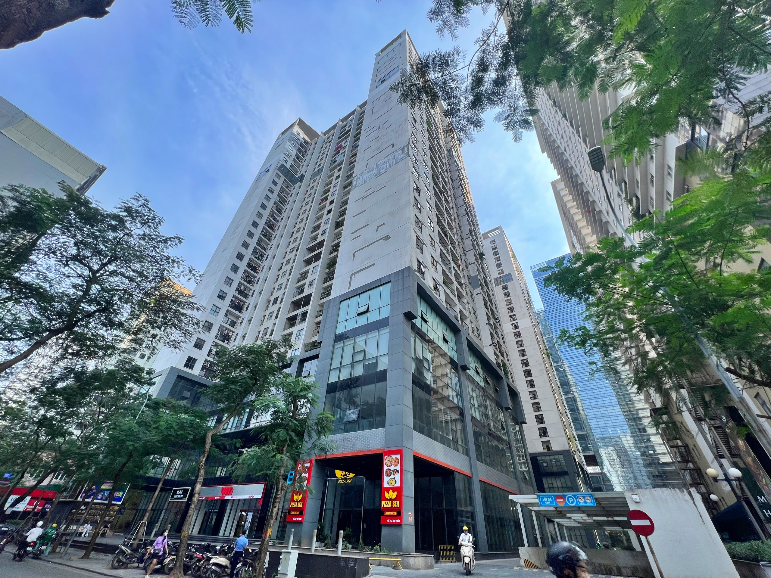 Hà Nội muốn hợp thức hóa vi phạm xây dựng ở chung cư Golden West - Ảnh 1.