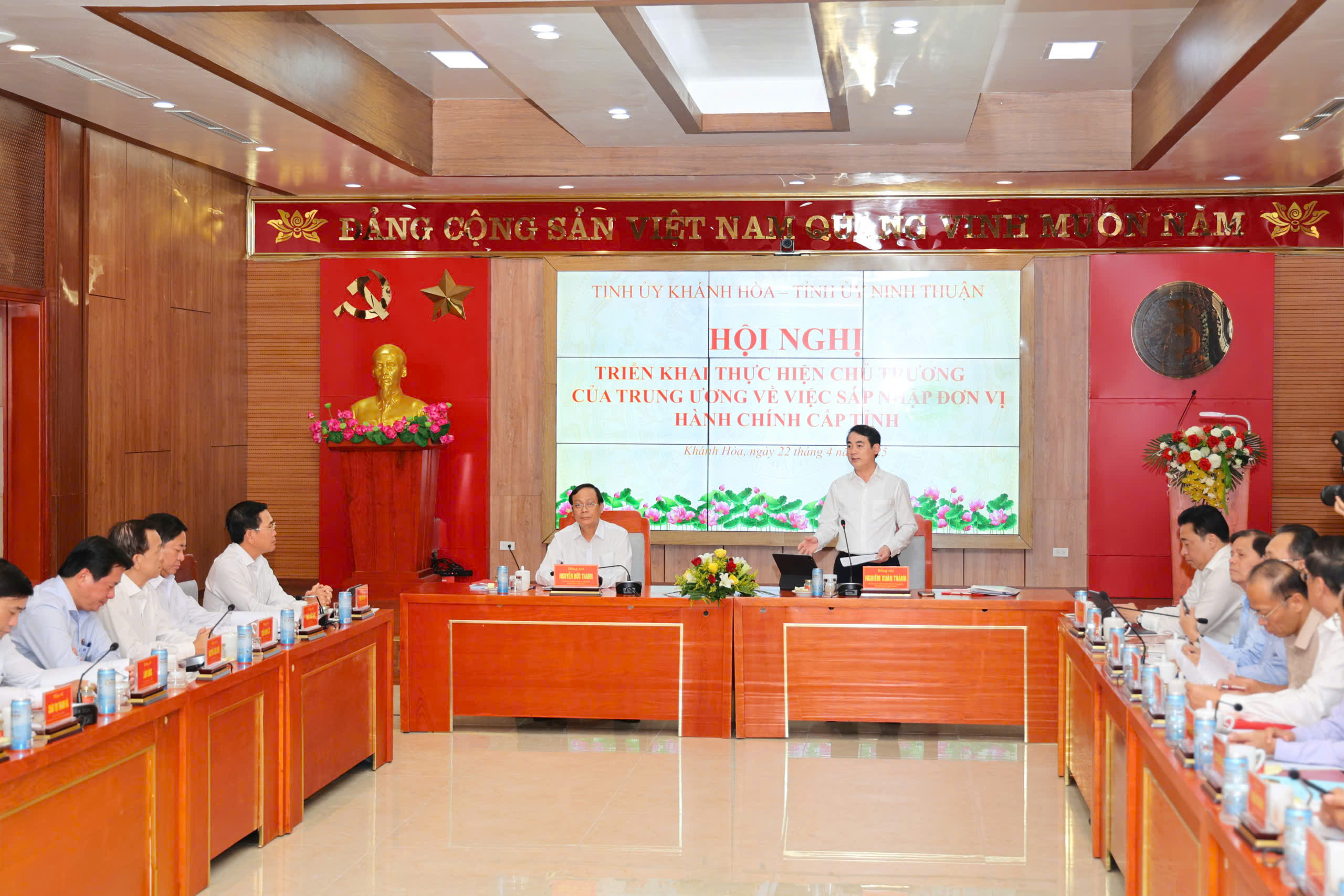 100% Bí thư, Chủ tịch UBND xã ở Khánh Hòa không là người địa phương- Ảnh 2.