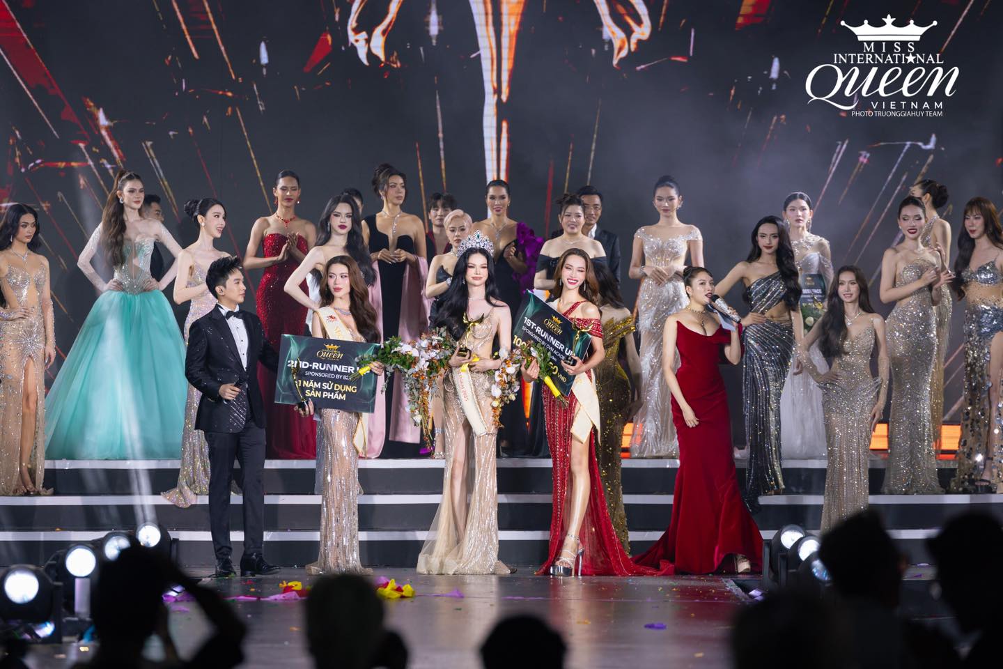 Vẻ quyến rũ của người đẹp chuyển giới cao 1,8m chiến thắng Miss International Queen Vietnam Vẻ quyến rũ của người đẹp chuyển giới cao 1,8m chiến thắng Miss International Queen Vietnam