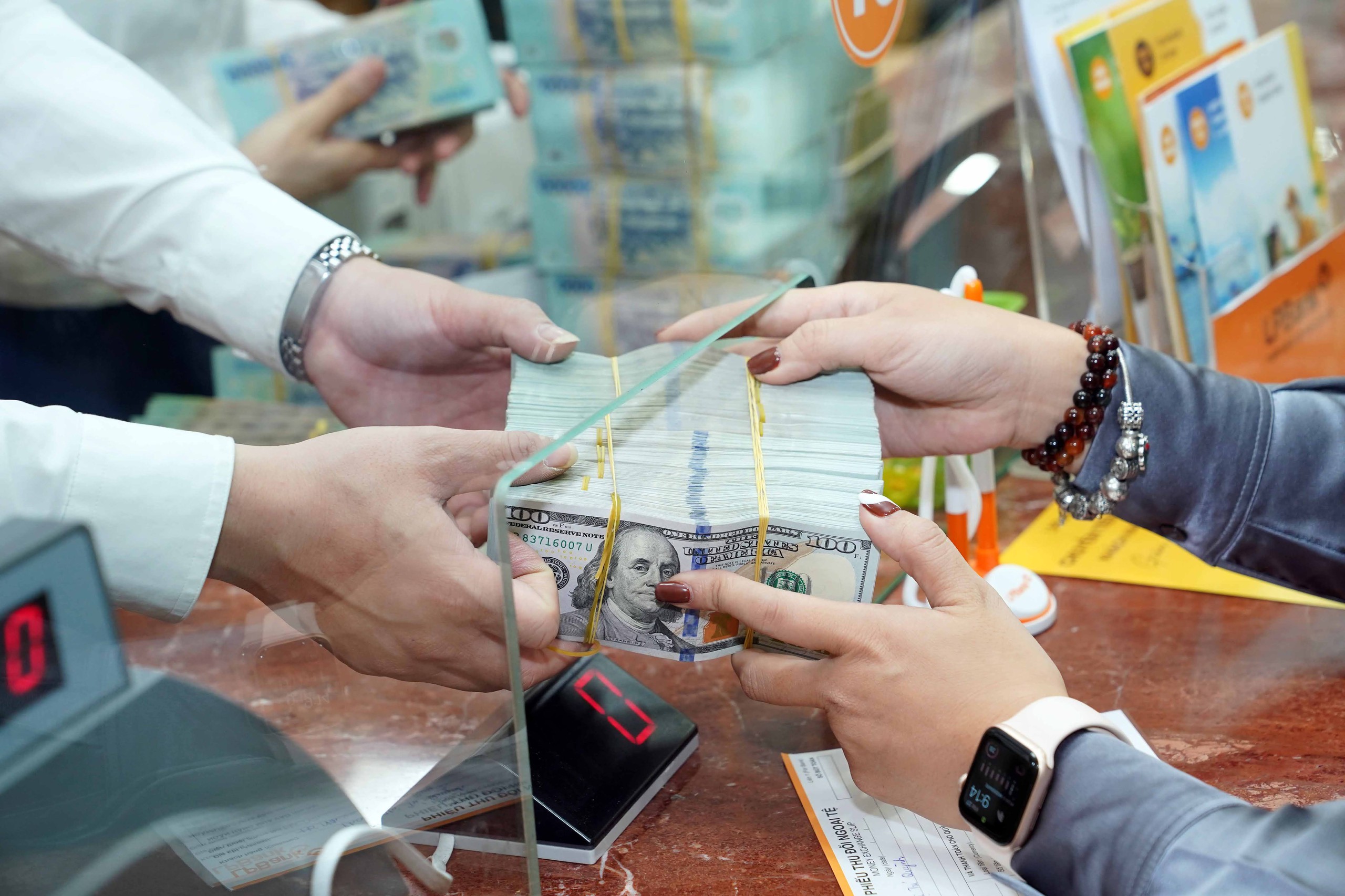 Giá USD hôm nay 30.9.2025: - Ảnh 1.