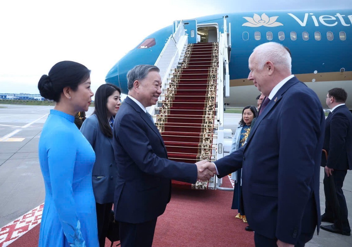 Tổng Bí thư Tô Lâm và phu nhân kết thúc tốt đẹp chuyến thăm Belarus - Ảnh 1.