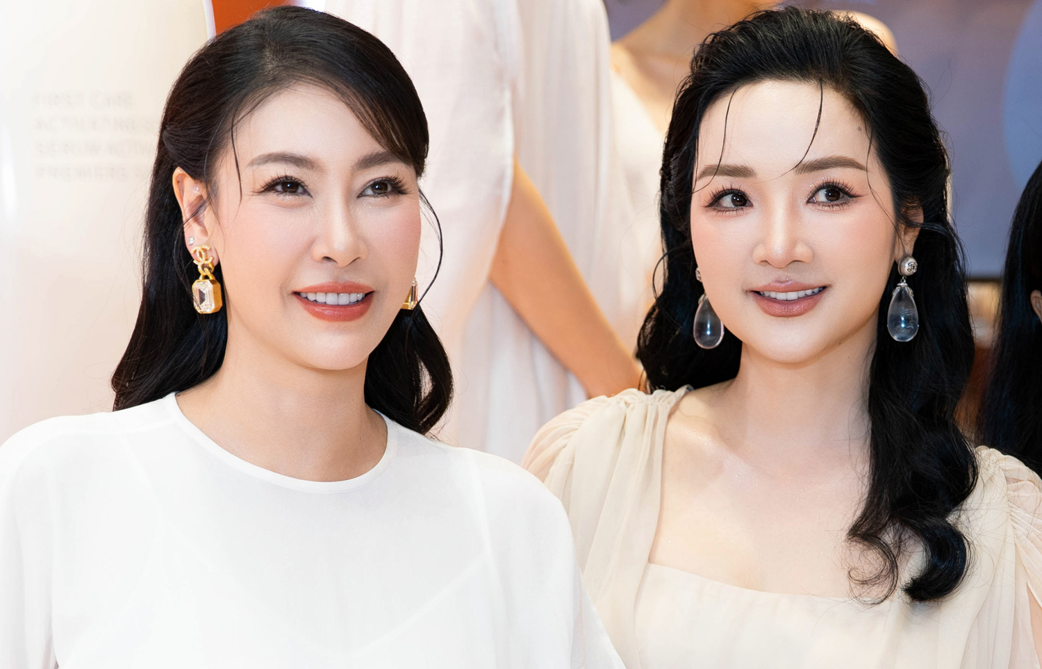 Giáng My - Hà Kiều Anh đọ ‘nhan sắc không tuổi’- Ảnh 1. Giáng My - Hà Kiều Anh đọ ‘nhan sắc không tuổi’- Ảnh 1.