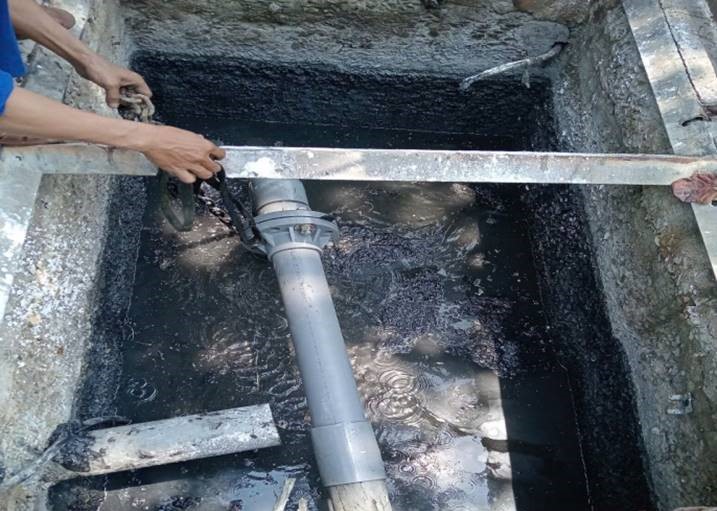 Xác định nhà hàng, khu du lịch xả thải gây hôi thối cục bộ biển Đà Nẵng - Ảnh 1.