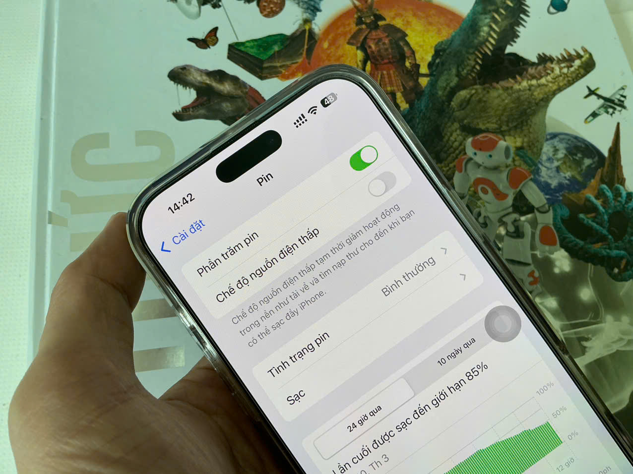 Apple sẽ dùng AI để cải thiện thời gian sử dụng pin cho iPhone - Ảnh 1.
