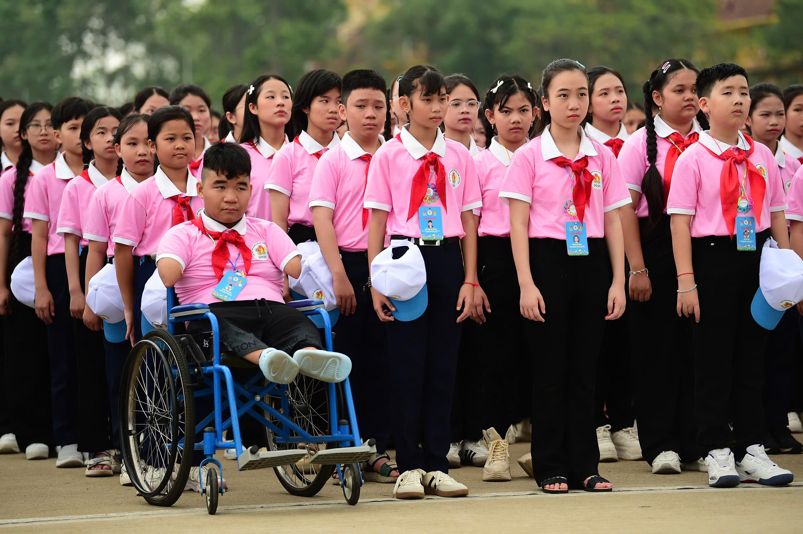 Đại biểu Cháu ngoan Bác Hồ xúc động báo công dâng Bác- Ảnh 3. Đại biểu Cháu ngoan Bác Hồ xúc động báo công dâng Bác- Ảnh 3.