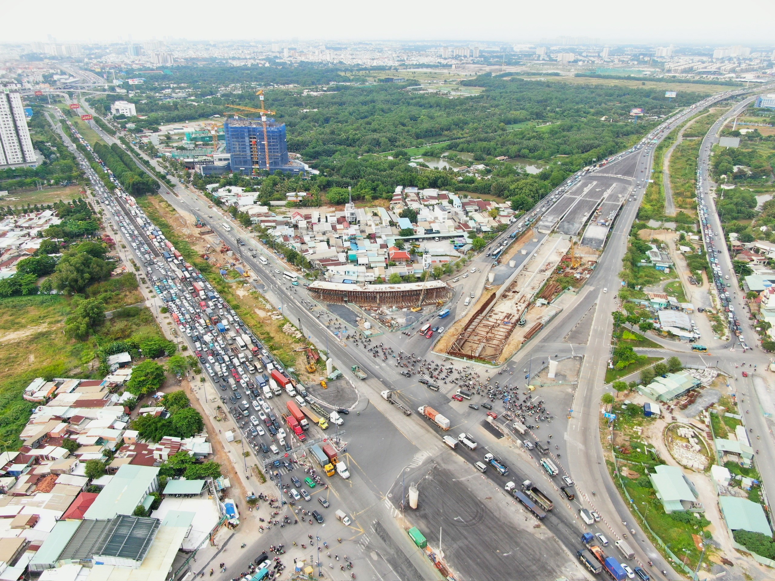TP.HCM kiểm điểm cán bộ chậm phân bổ vốn đầu tư công - Ảnh 1.