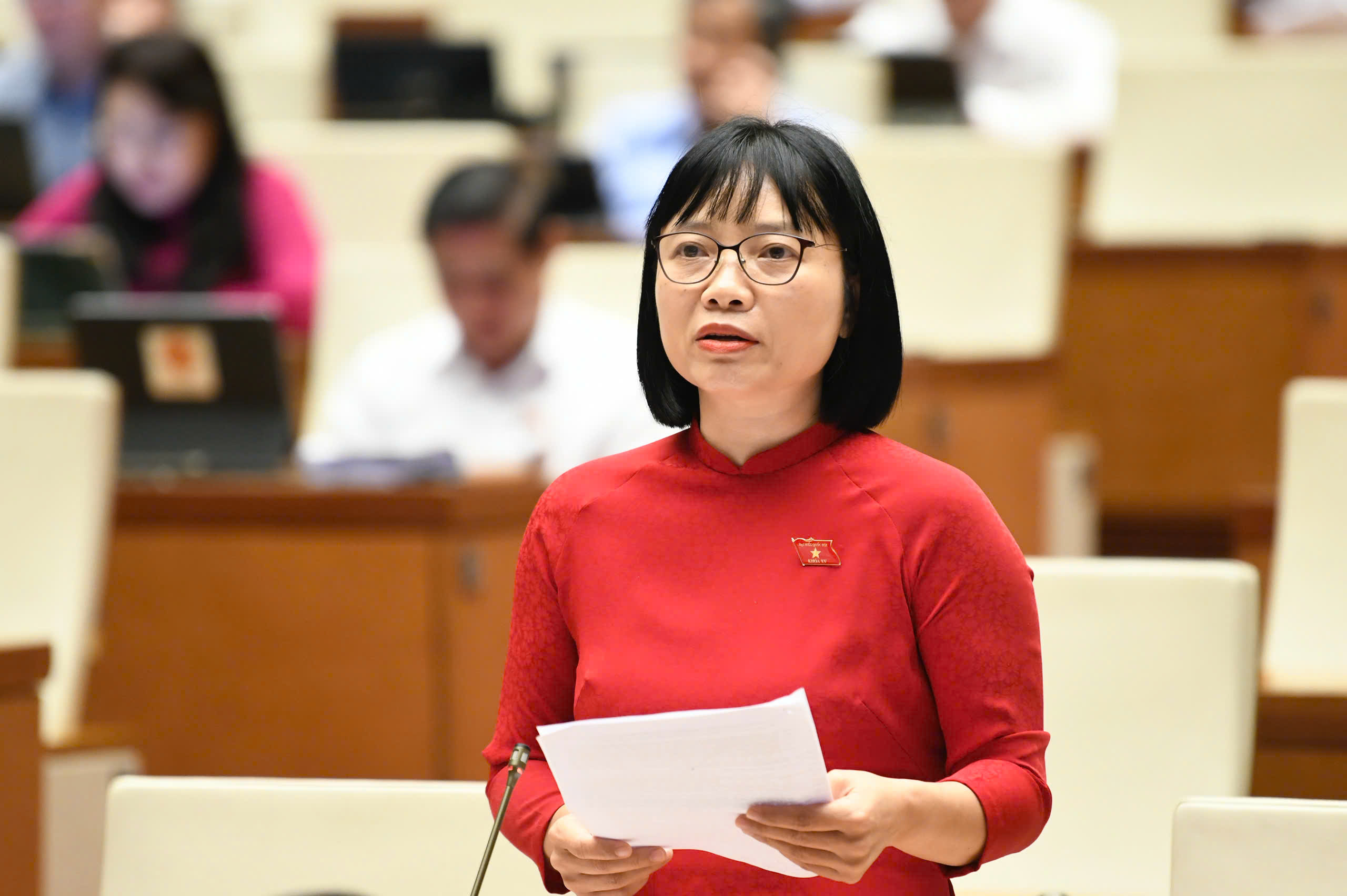 Chấm điểm công chức theo KPI, tránh 'sáng cắp ô đi, tối cắp về' - Ảnh 2.