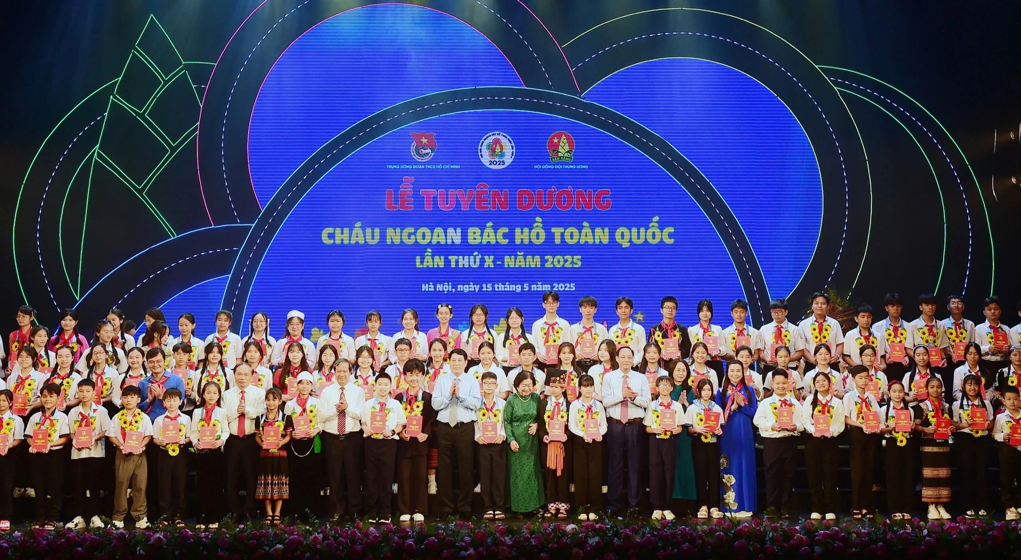 Chủ tịch nước Lương Cường nhắn nhủ cháu ngoan Bác Hồ tại Lễ Tuyên dương toàn quốc - Ảnh 5.
