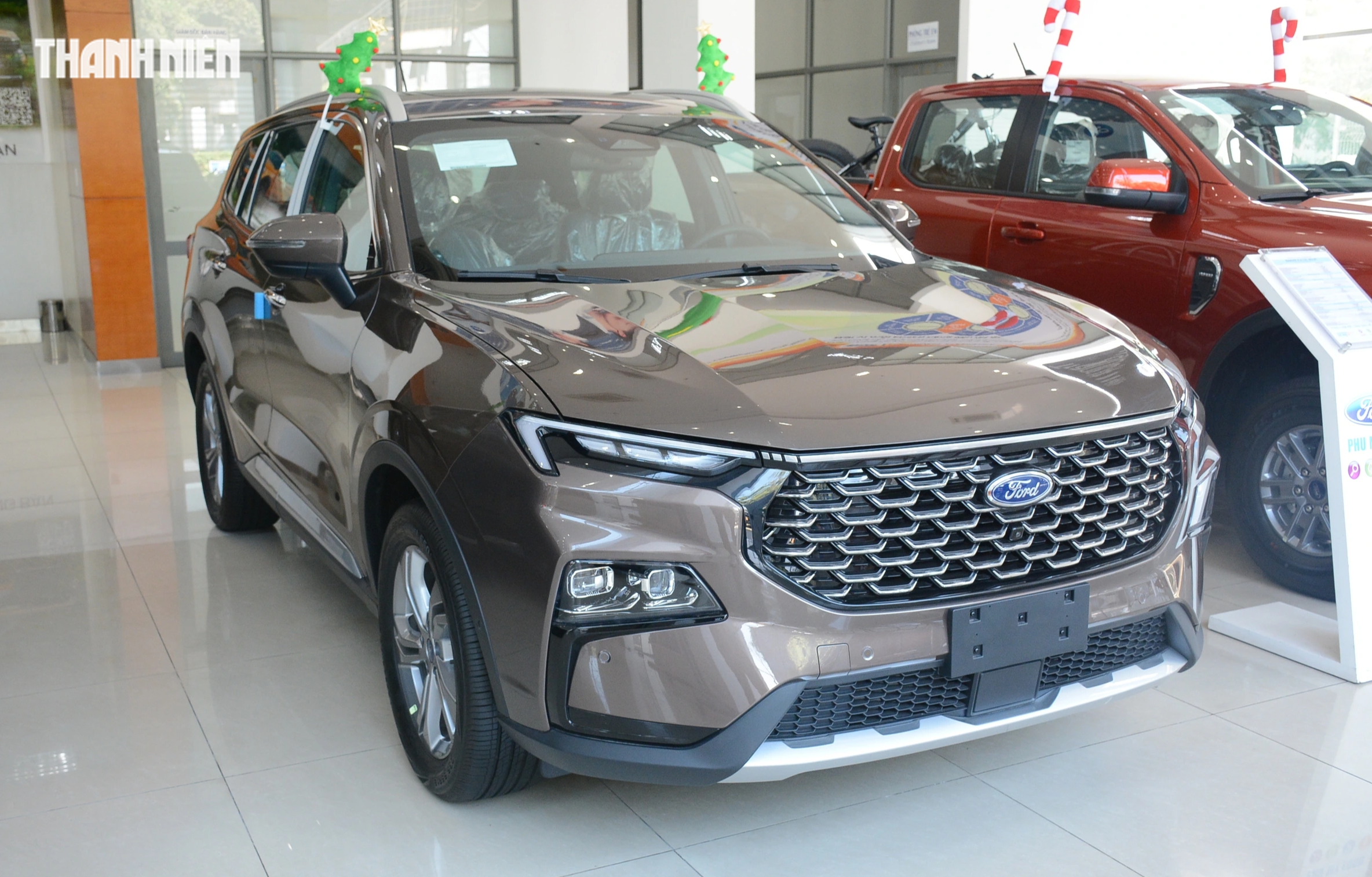 Triệu hồi hơn 815 xe Ford Ter…