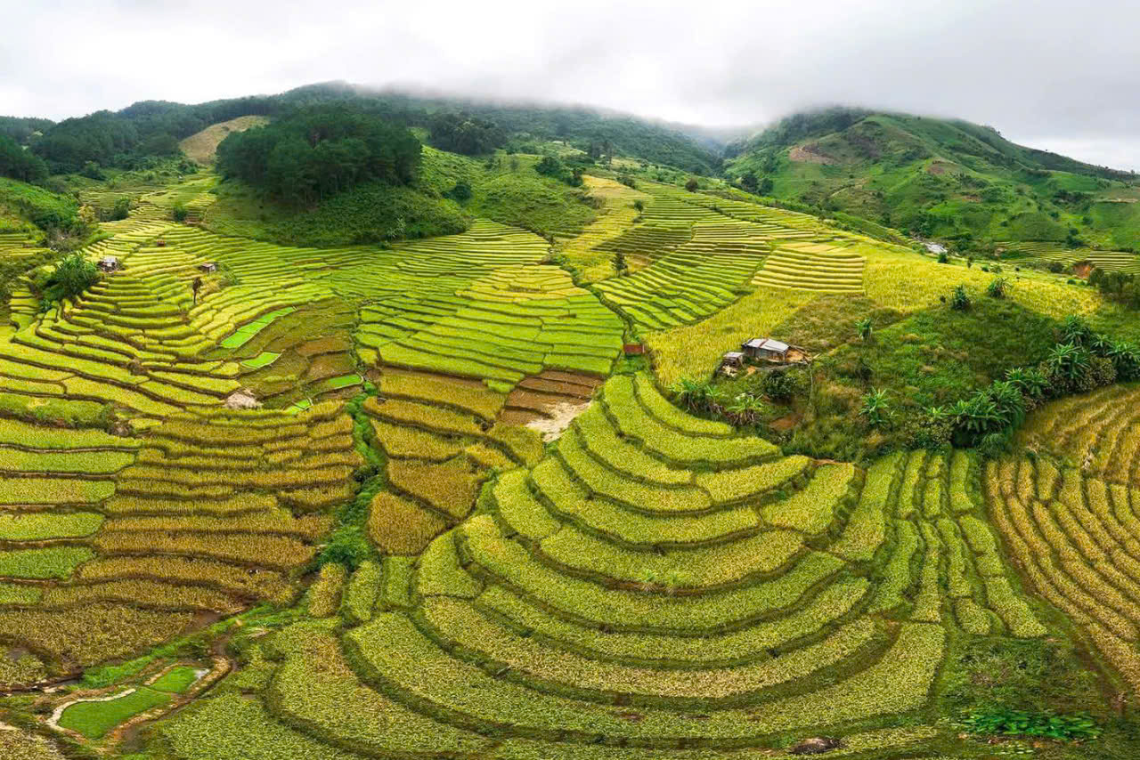 Những tuyệt tác thiên nhiên: Siu Puông và chuyện tình hóa đá- Ảnh 2. Những tuyệt tác thiên nhiên: Siu Puông và chuyện tình hóa đá- Ảnh 2.