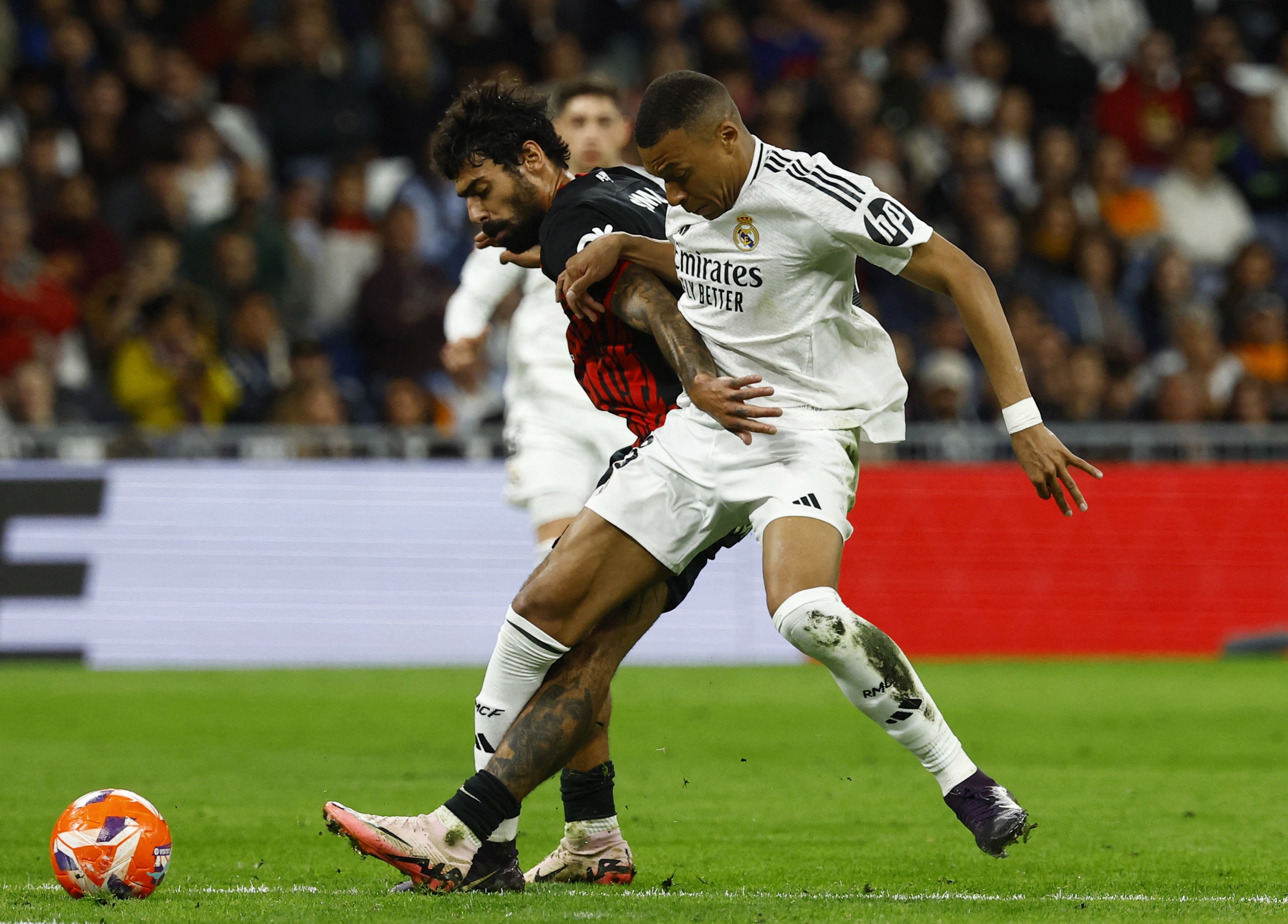 La Coupe du Monde des Clubs de la FIFA 2025 est extrêmement attractive : sur quelle chaîne puis-je regarder Messi, Haaland et Mbappe s'affronter ? - Photo 3. FIFA Club Wolrd Cup 2025 cực hấp dẫn: Xem Messi, Haaland và Mbappe tranh tài trên kênh nào?- Ảnh 3.