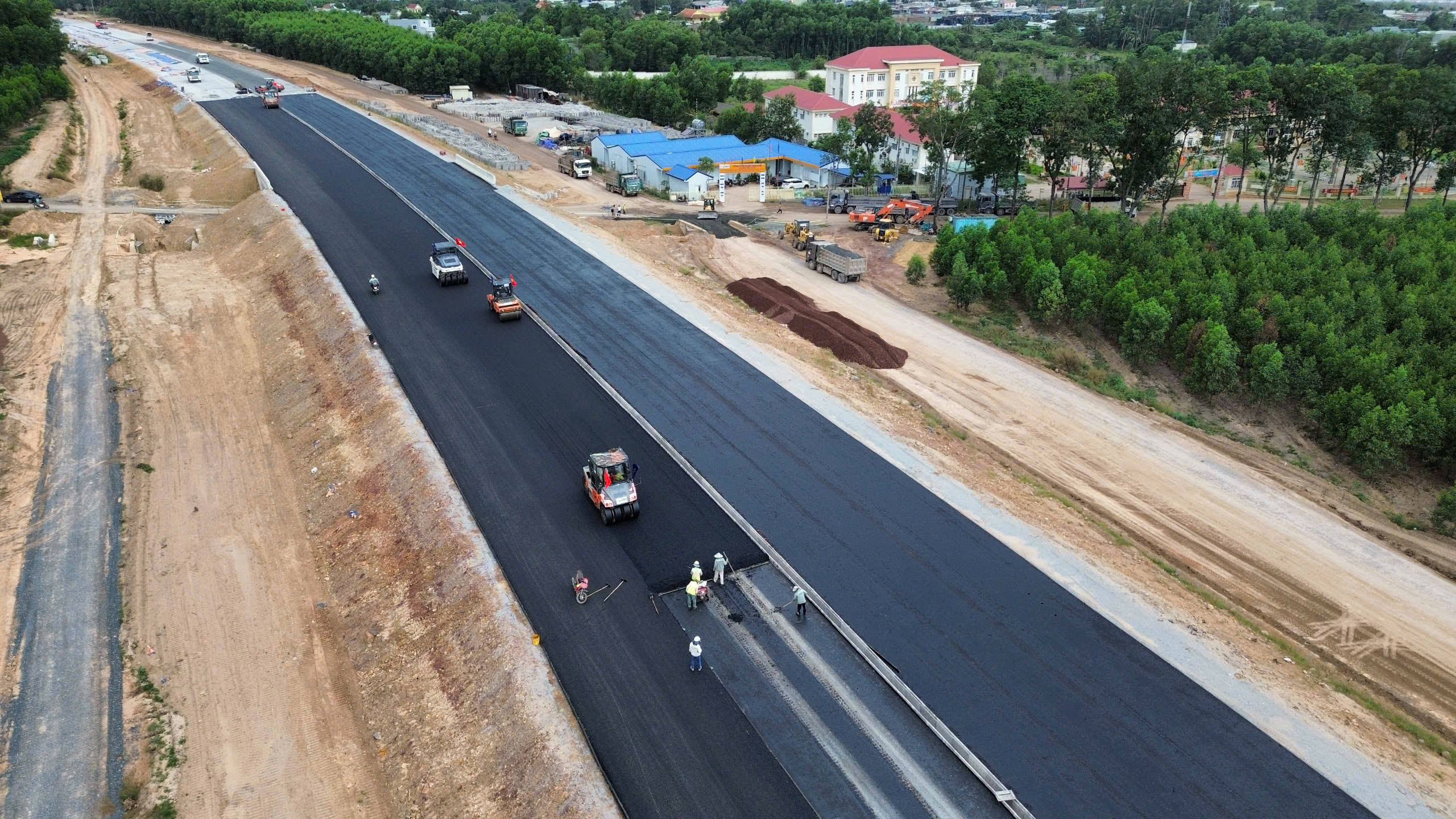 Đèo Cả, Sơn Hải đề xuất được đầu tư mở rộng cao tốc Bắc - Nam - Ảnh 1.