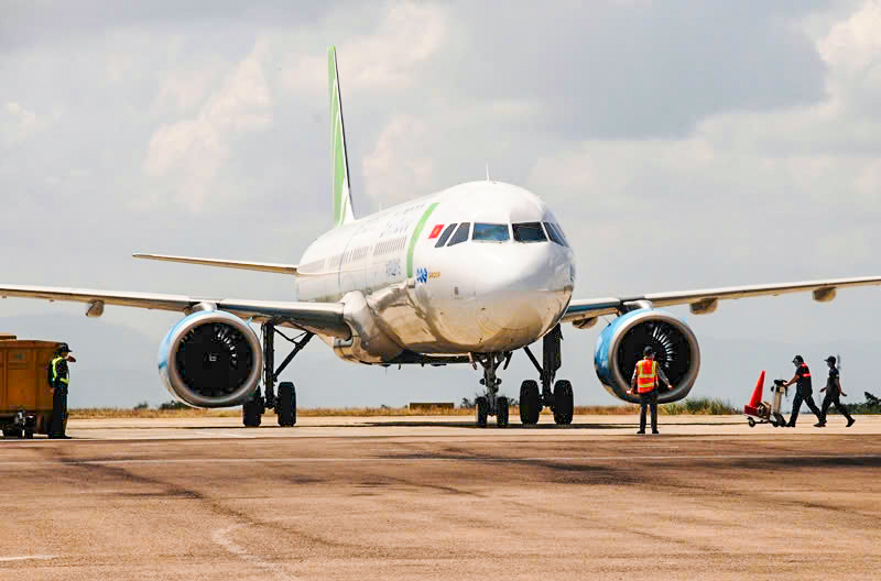 Tăng tốc dự án đường băng số 2 Cảng hàng không Phù Cát- Ảnh 4. Tăng tốc dự án đường băng số 2 Cảng hàng không Phù Cát- Ảnh 4.