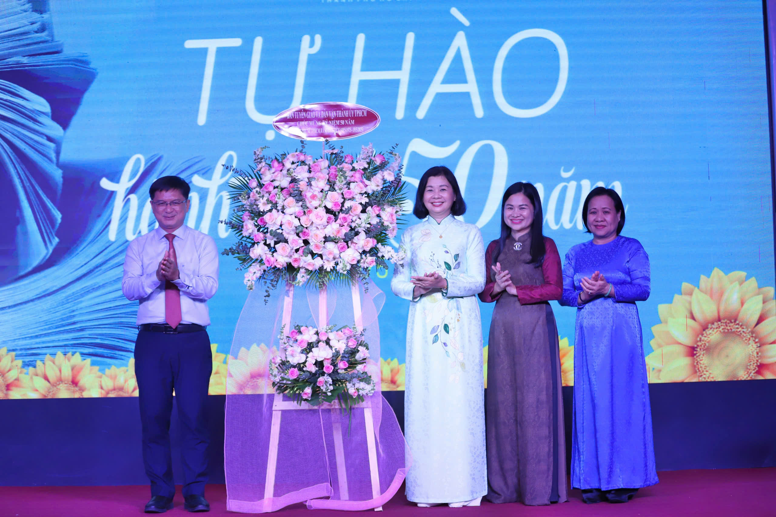 Tự hào hành trình 50 năm Báo Phụ nữ TP.HCM- Ảnh 2.