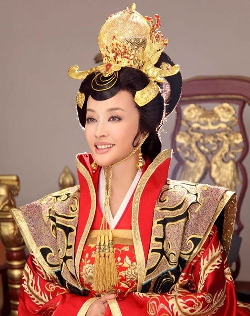 ‘Võ Tắc Thiên’ Lưu Hiểu Khánh bị tố trốn thuế