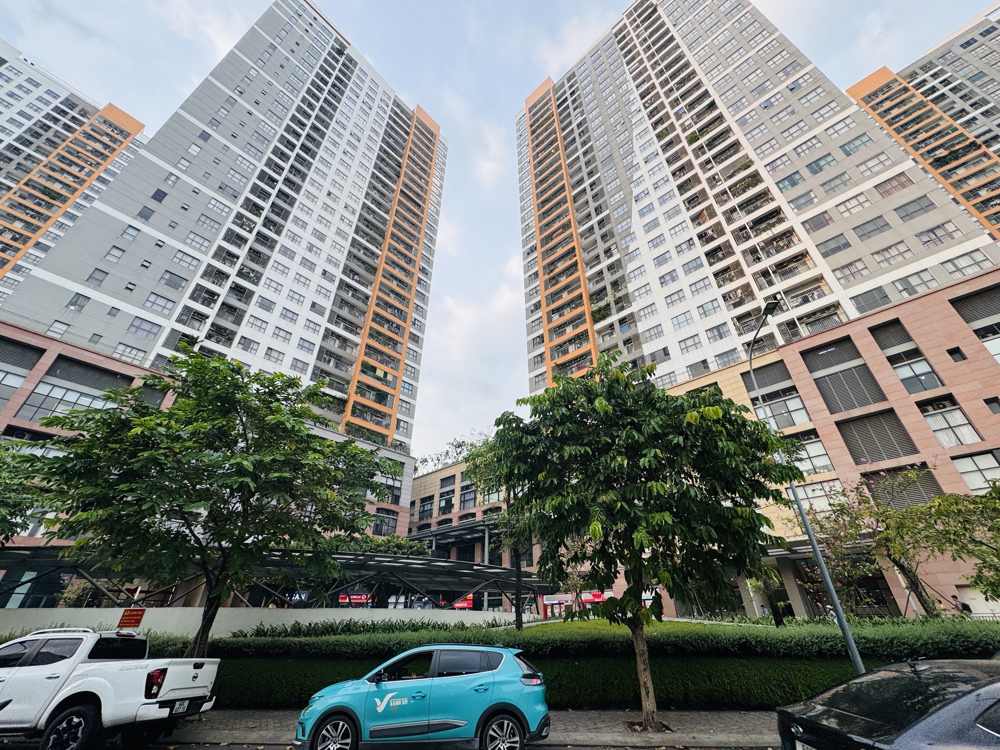 Đề nghị kiểm tra thực hiện nghĩa vụ về thuế tại chung cư The Sun Avenue- Ảnh 1. Đề nghị kiểm tra thực hiện nghĩa vụ về thuế tại chung cư The Sun Avenue- Ảnh 1.