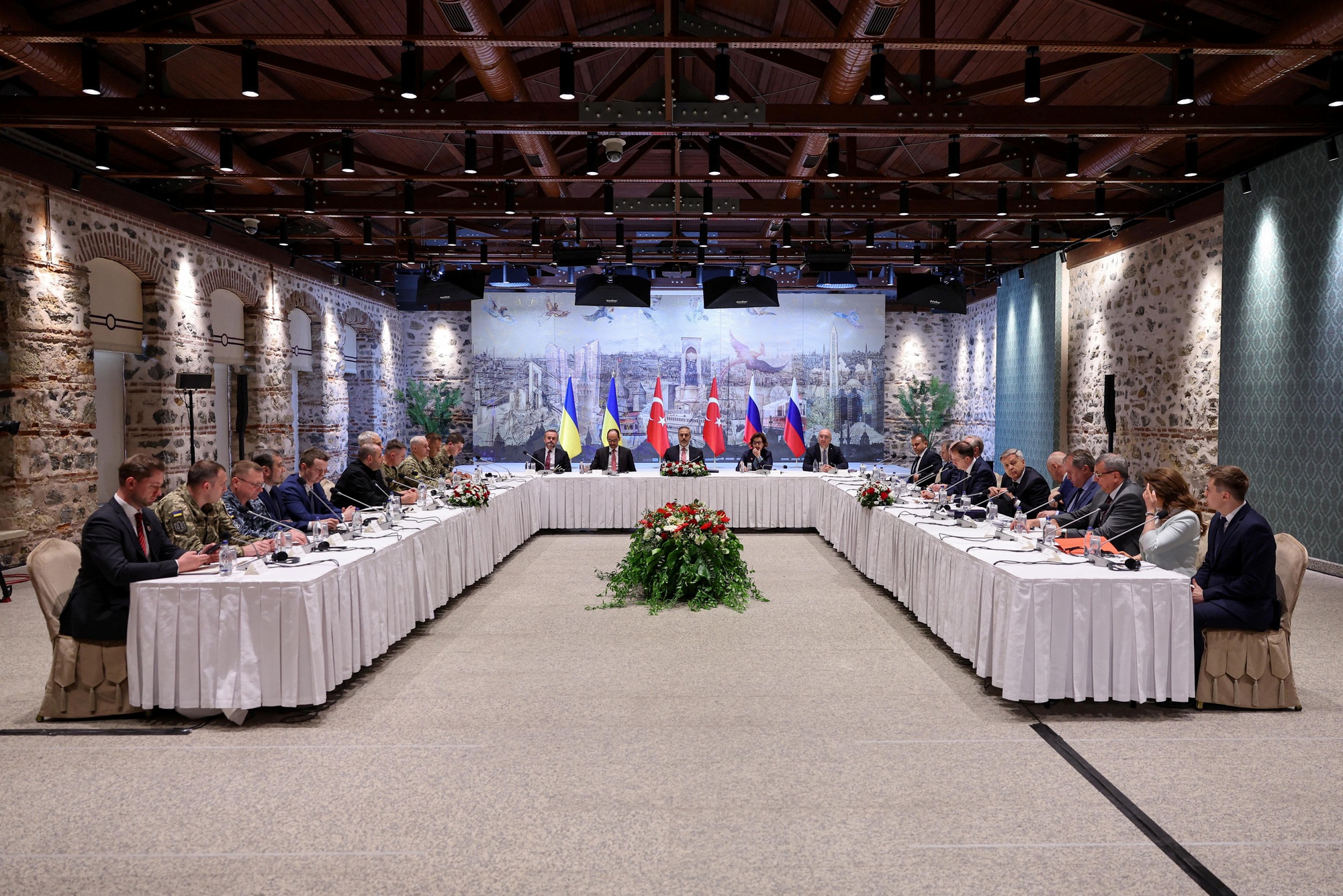 Nga – Ukraine đấu trí trên bàn đàm phán Nga – Ukraine đấu trí trên bàn đàm phán