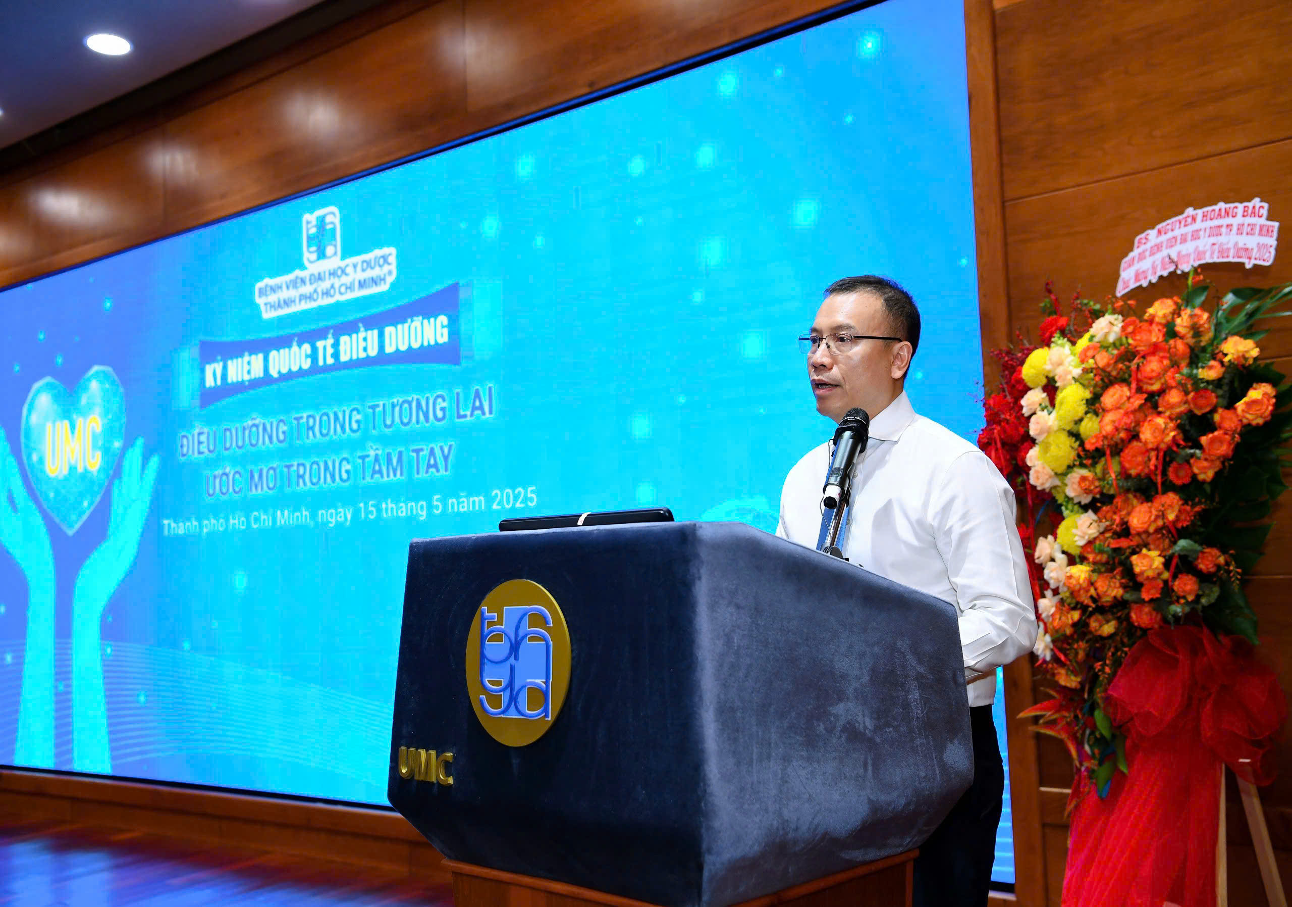 Điều dưỡng - người đồng hành xuyên suốt cùng bệnh nhân Điều dưỡng - người đồng hành xuyên suốt cùng bệnh nhân - Ảnh 2.