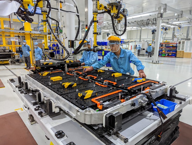 Làm gì với hàng triệu tấn pin xe điện hết vòng đời?- Ảnh 1. Làm gì với hàng triệu tấn pin xe điện hết vòng đời?- Ảnh 1.