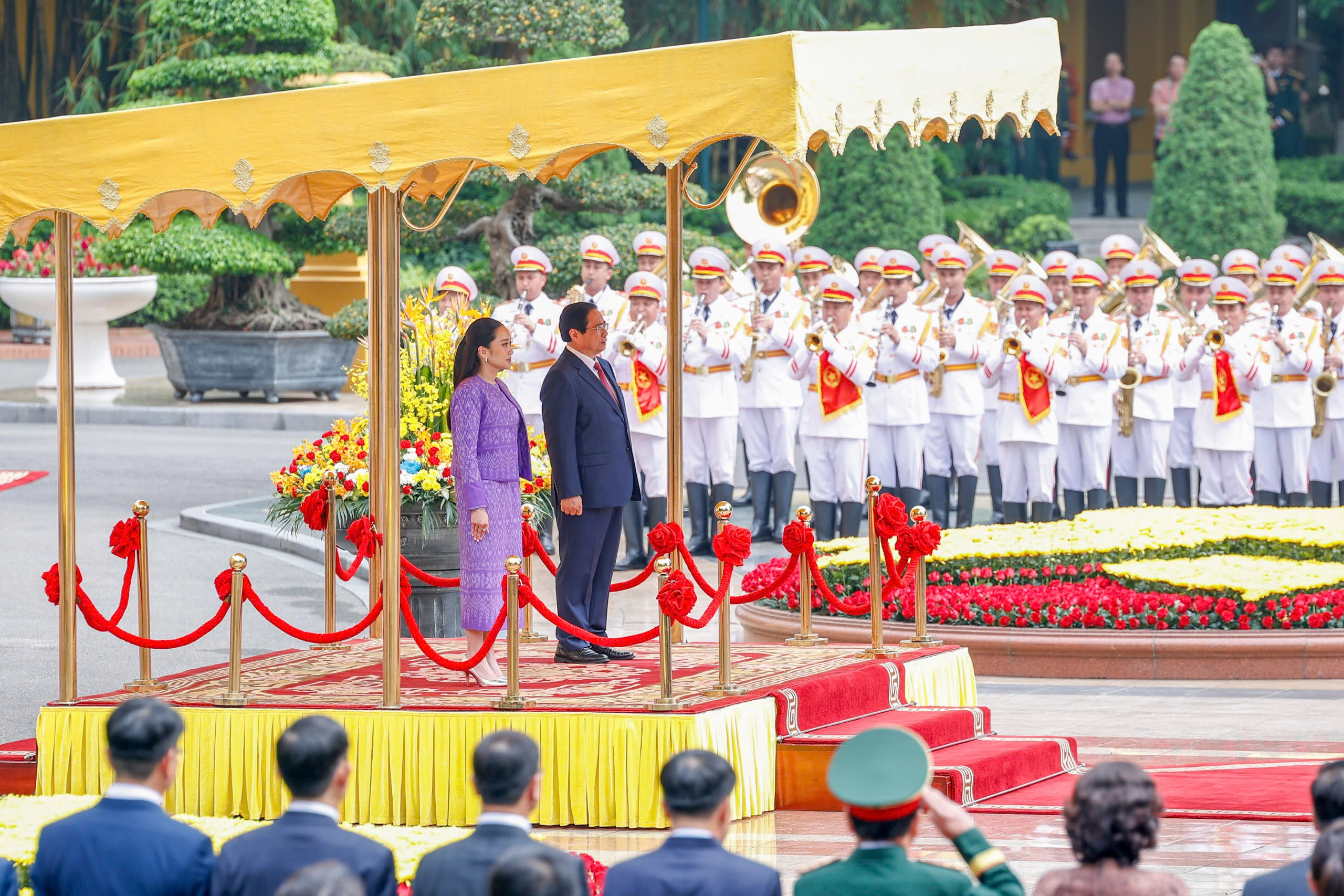 Thủ tướng Phạm Minh Chính đón Thủ tướng Thái Lan Paetongtarn Shinawatra thăm Việt Nam - Ảnh 2.