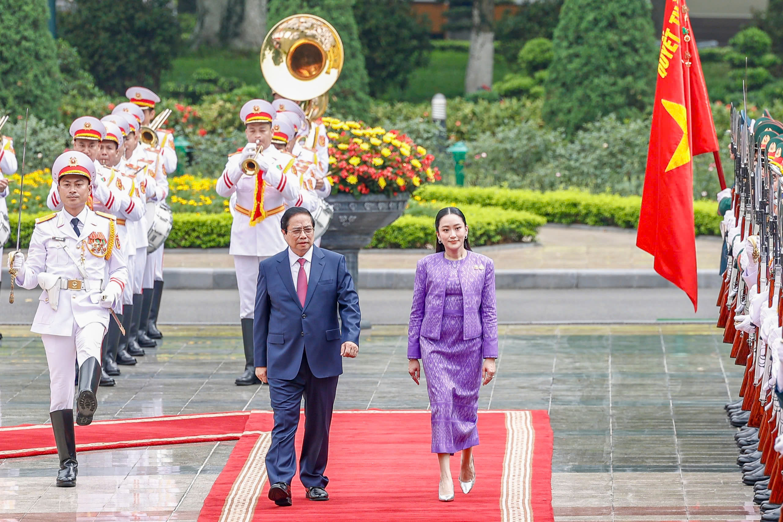 Thủ tướng Phạm Minh Chính đón Thủ tướng Thái Lan Paetongtarn Shinawatra thăm Việt Nam - Ảnh 3.