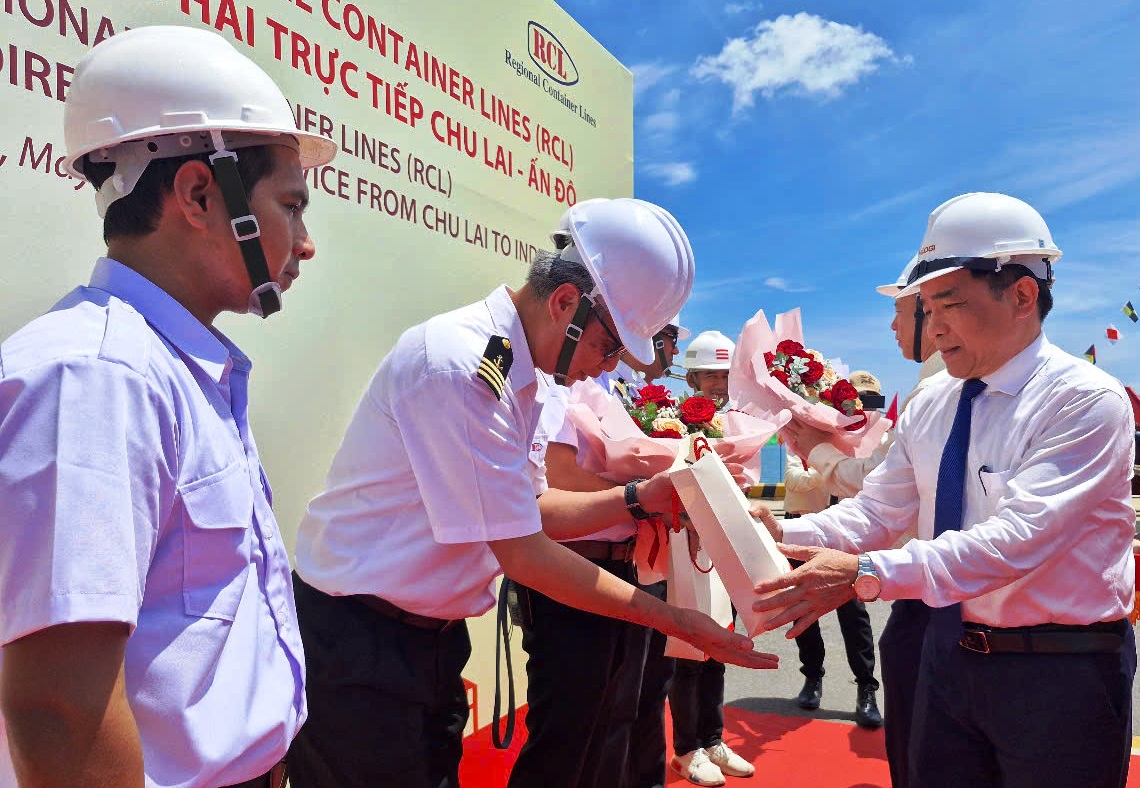 Mở tuyến hàng hải trực tiếp Chu Lai - Ấn Độ- Ảnh 3. Mở tuyến hàng hải trực tiếp Chu Lai - Ấn Độ- Ảnh 3.