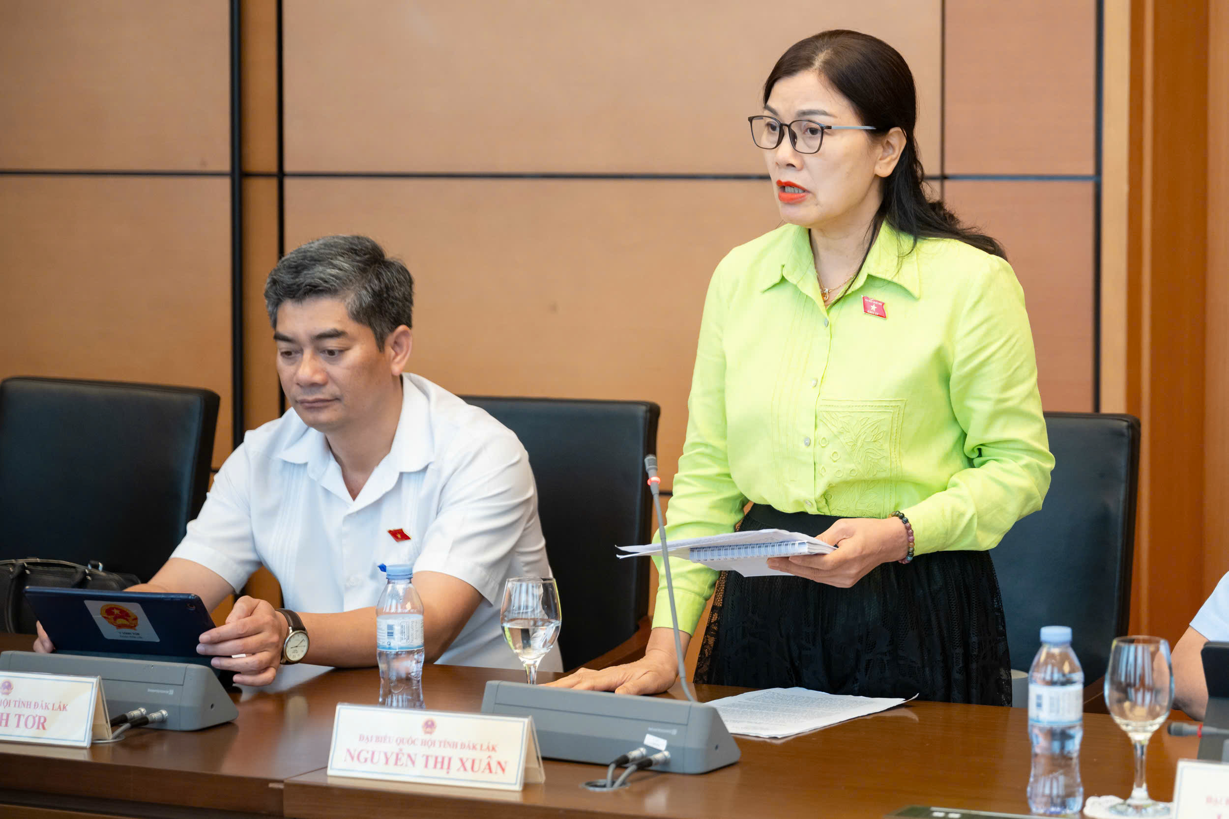 ‘Mức tiền phạt vi phạm giao thông còn thấp, phải tăng lên 150 – 200 triệu’ ‘Mức tiền phạt vi phạm giao thông còn thấp, phải tăng lên 150 – 200 triệu’