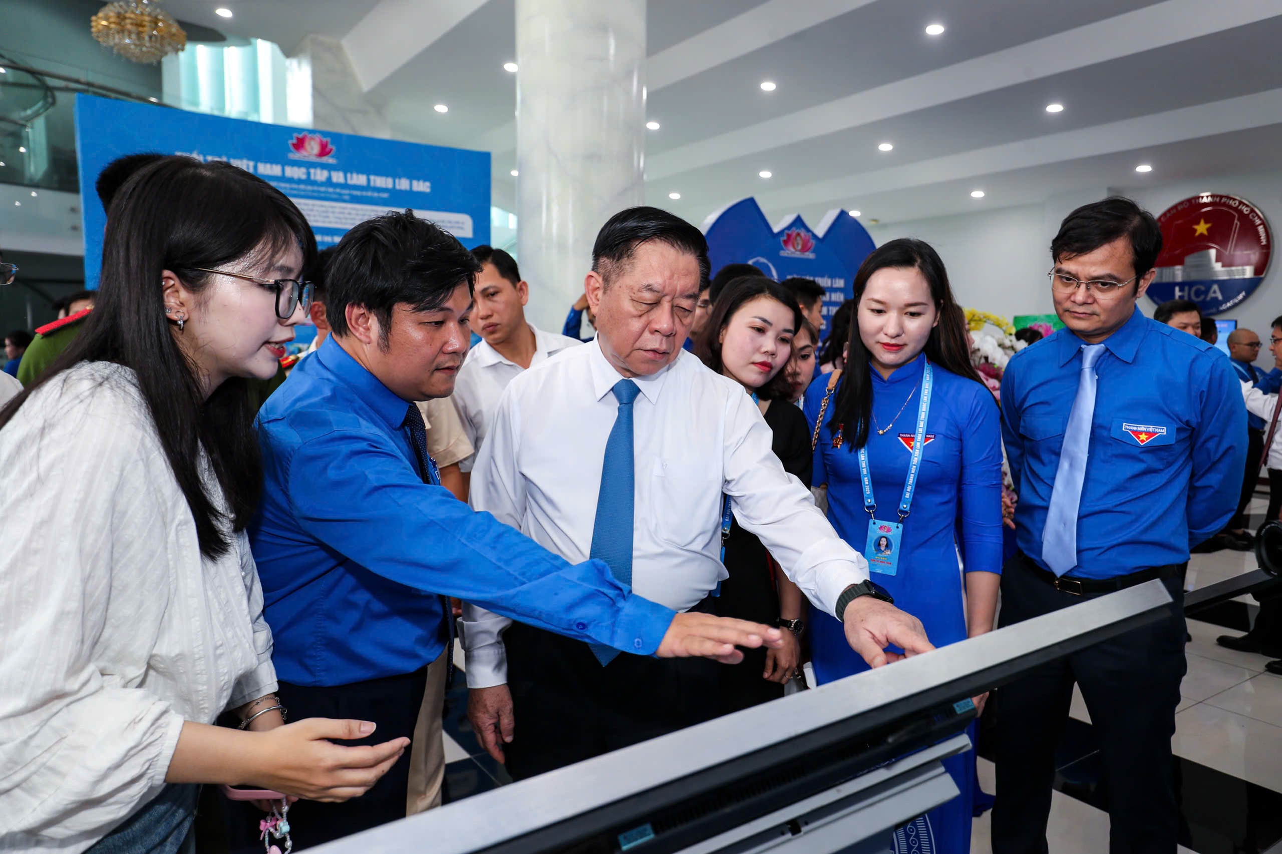 Những tấm gương sáng truyền cảm hứng cho thanh niên cả nước Những tấm gương sáng truyền cảm hứng cho thanh niên cả nước