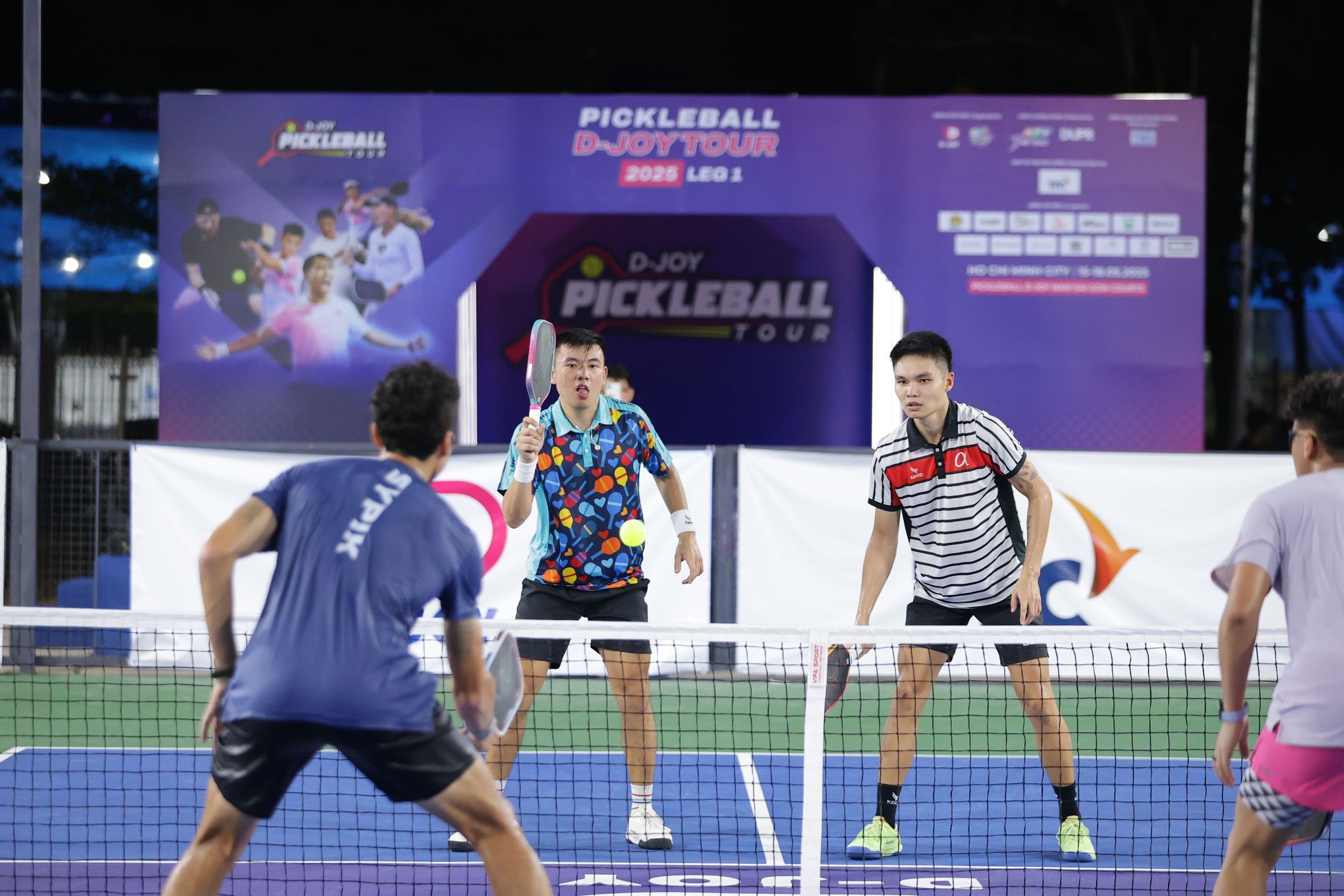 Lý Hoàng Nam - Trịnh Linh Giang đánh bại cặp đôi số 1 pickleball châu Á- Ảnh 3. Lý Hoàng Nam - Trịnh Linh Giang đánh bại cặp đôi số 1 pickleball châu Á- Ảnh 3.