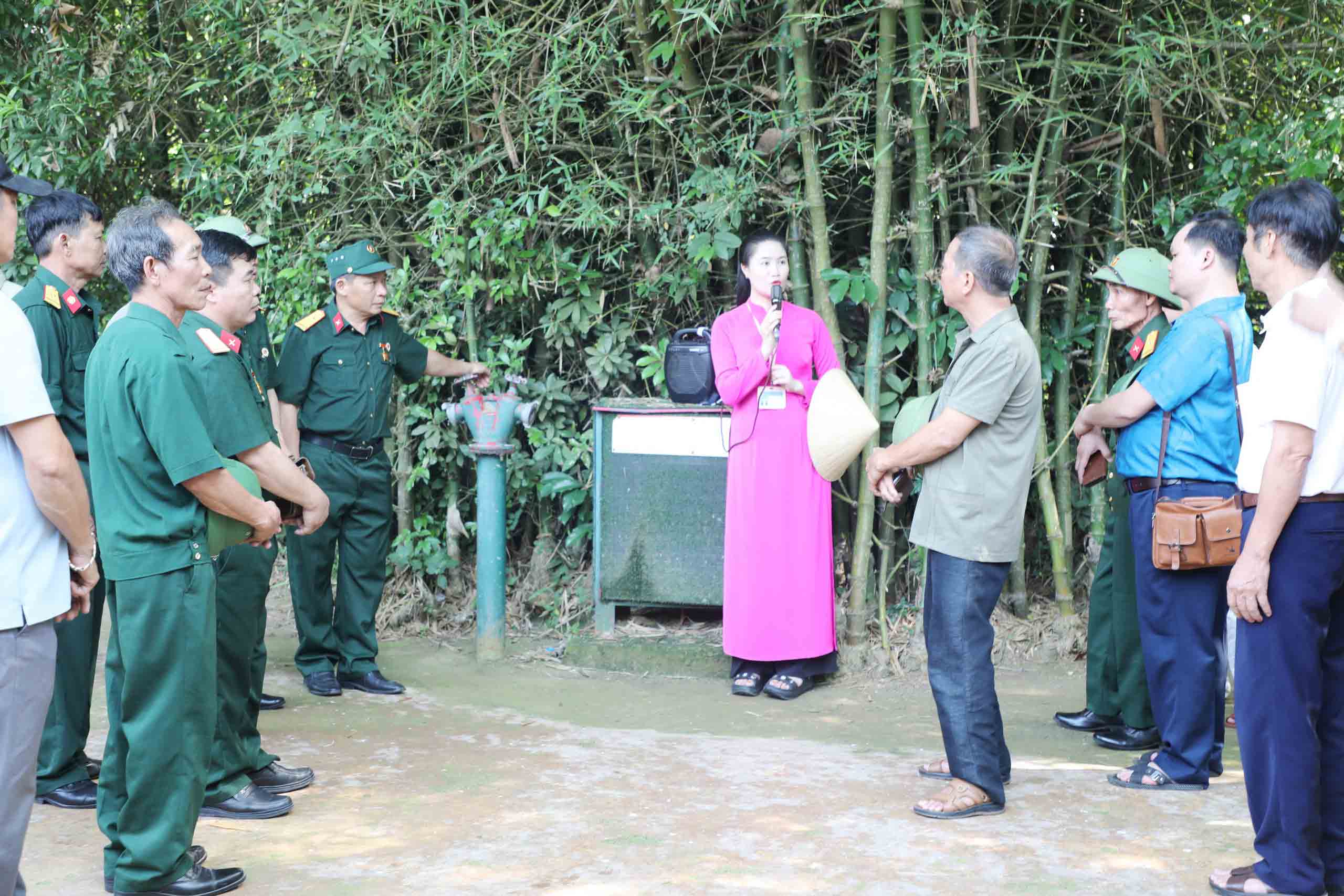 호치민 주석의 소소한 이야기에서 배우는 교훈 - 사진 3. Học Bác từ những câu chuyện nhỏ- Ảnh 3.