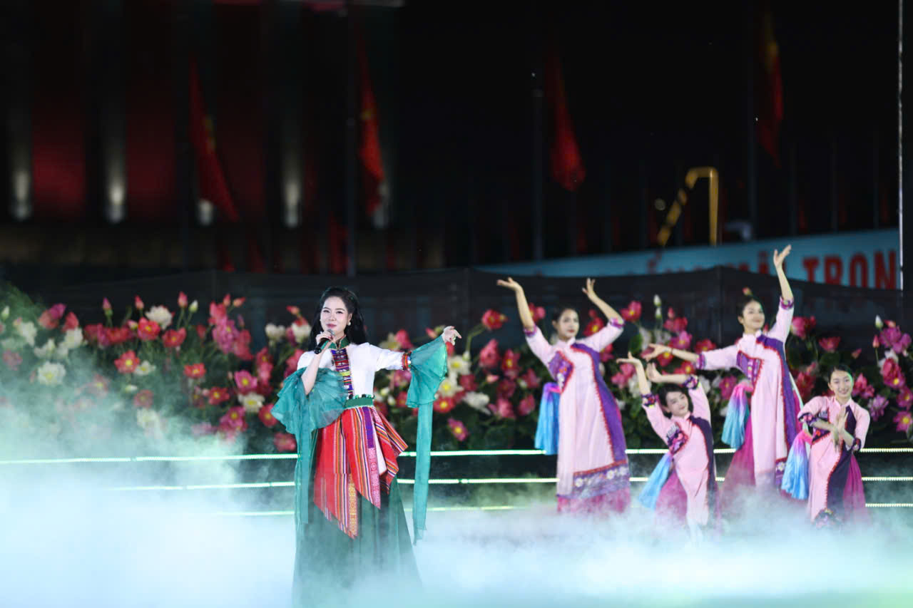 - Ảnh 7. - Ảnh 7.