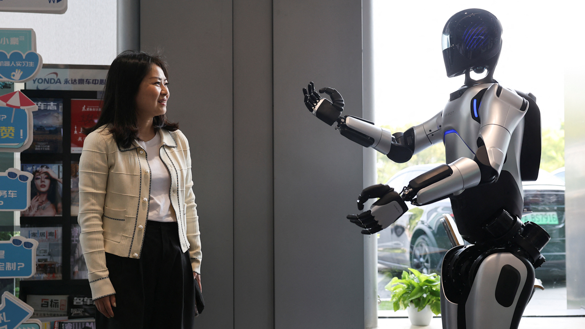Sau cuộc đua không gian, Trung Quốc muốn giành chiến thắng trong lĩnh vực robot hình người - Ảnh 2.