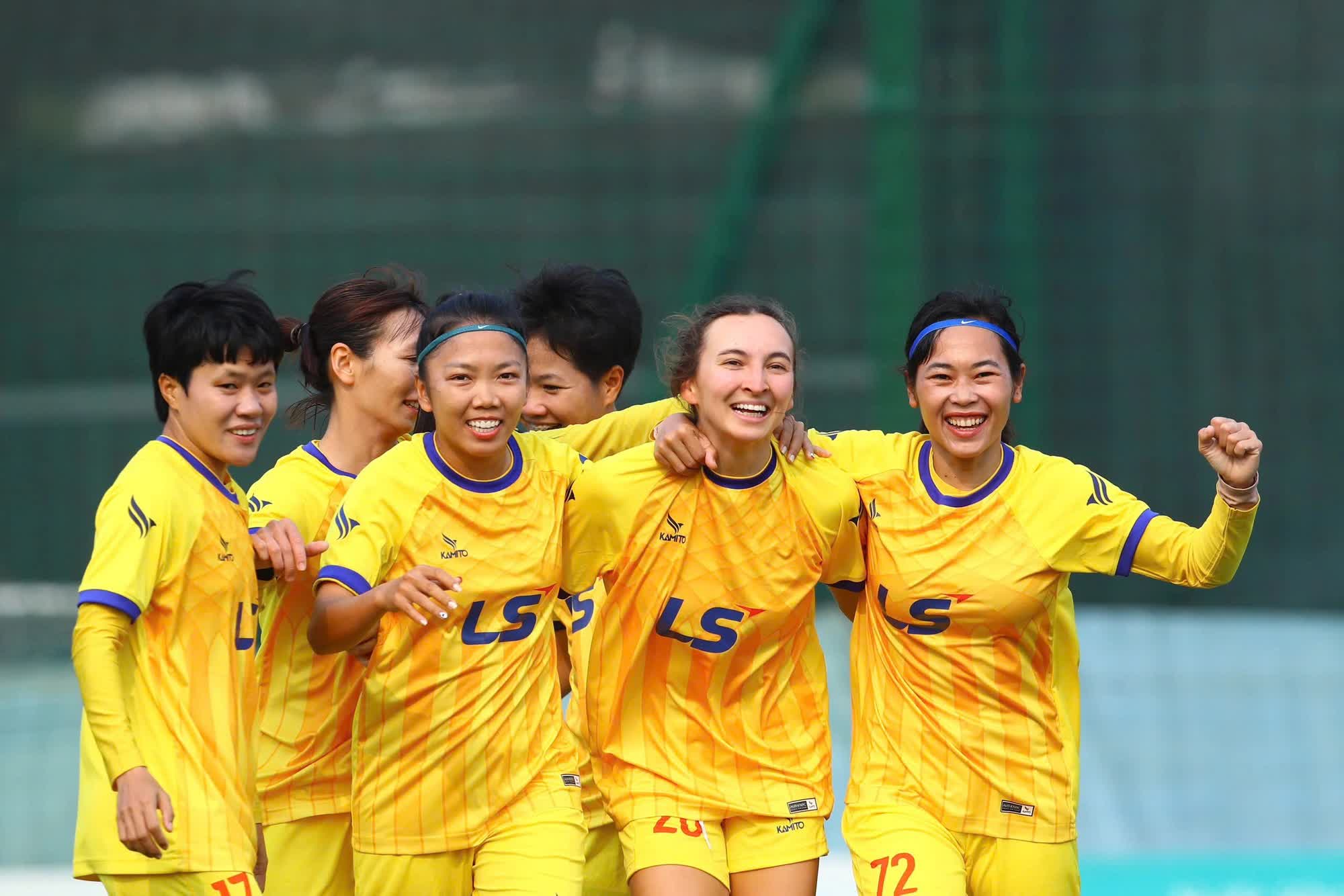 CLB nữ TP.HCM: Chelsea Lê bất ngờ vắng mặt, đã có Huỳnh Như tại AFC Champions League- Ảnh 3. CLB nữ TP.HCM: Chelsea Lê bất ngờ vắng mặt, đã có Huỳnh Như tại AFC Champions League- Ảnh 3.