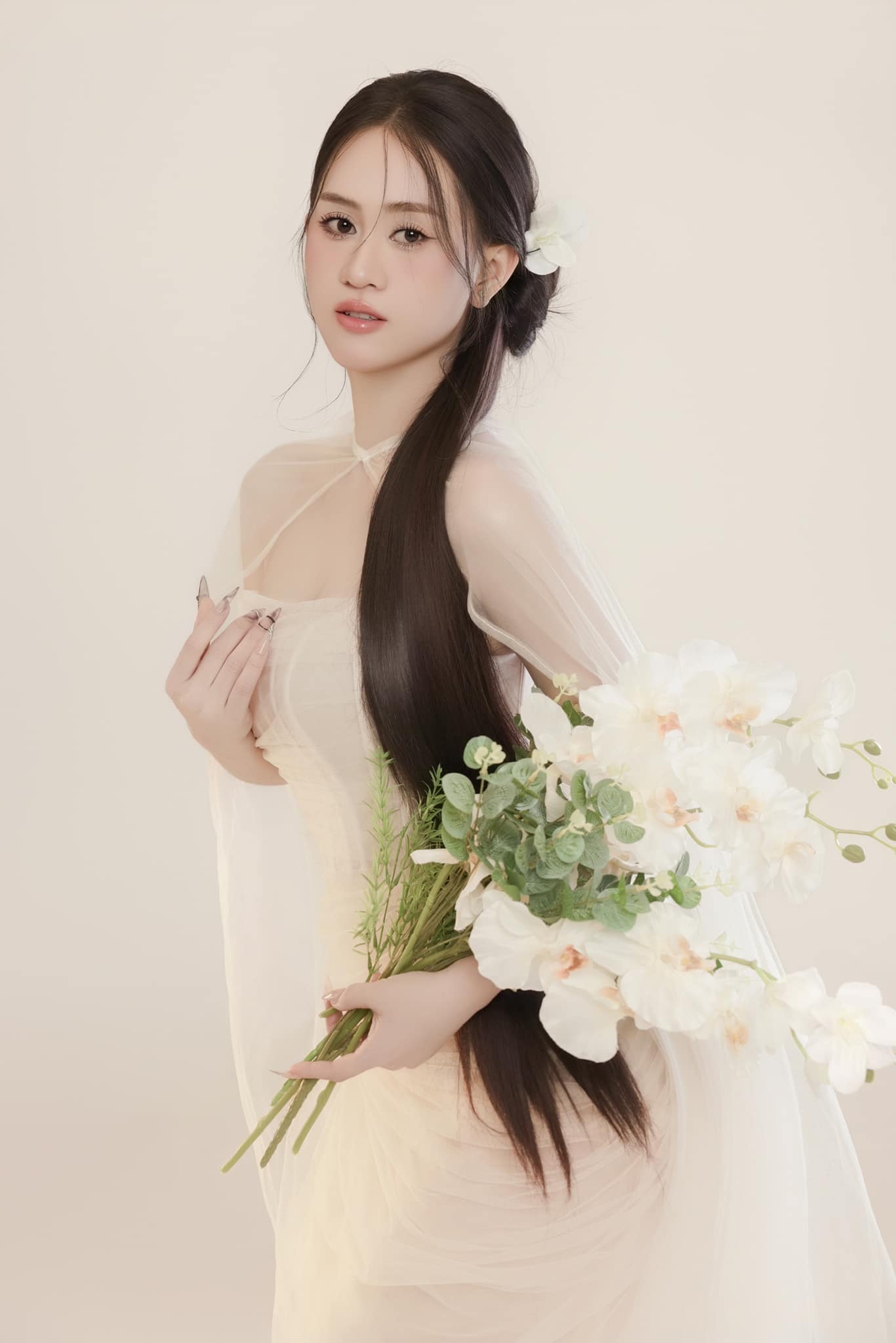 'Hot girl kéo kéo' Jee Trần tiết lộ cuộc sống sau 7 năm gây chú ý- Ảnh 2. 'Hot girl kéo kéo' Jee Trần tiết lộ cuộc sống sau 7 năm gây chú ý- Ảnh 2.