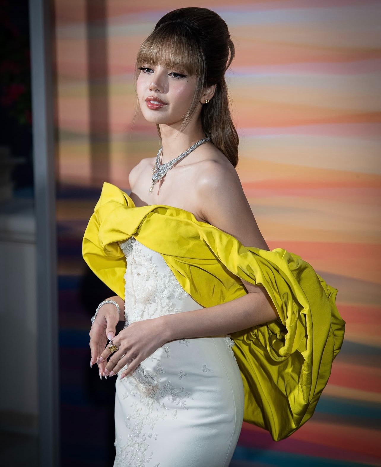 Lisa (BlackPink) đọ sắc cùng Lưu Diệc Phi tại sự kiện - Ảnh 1.