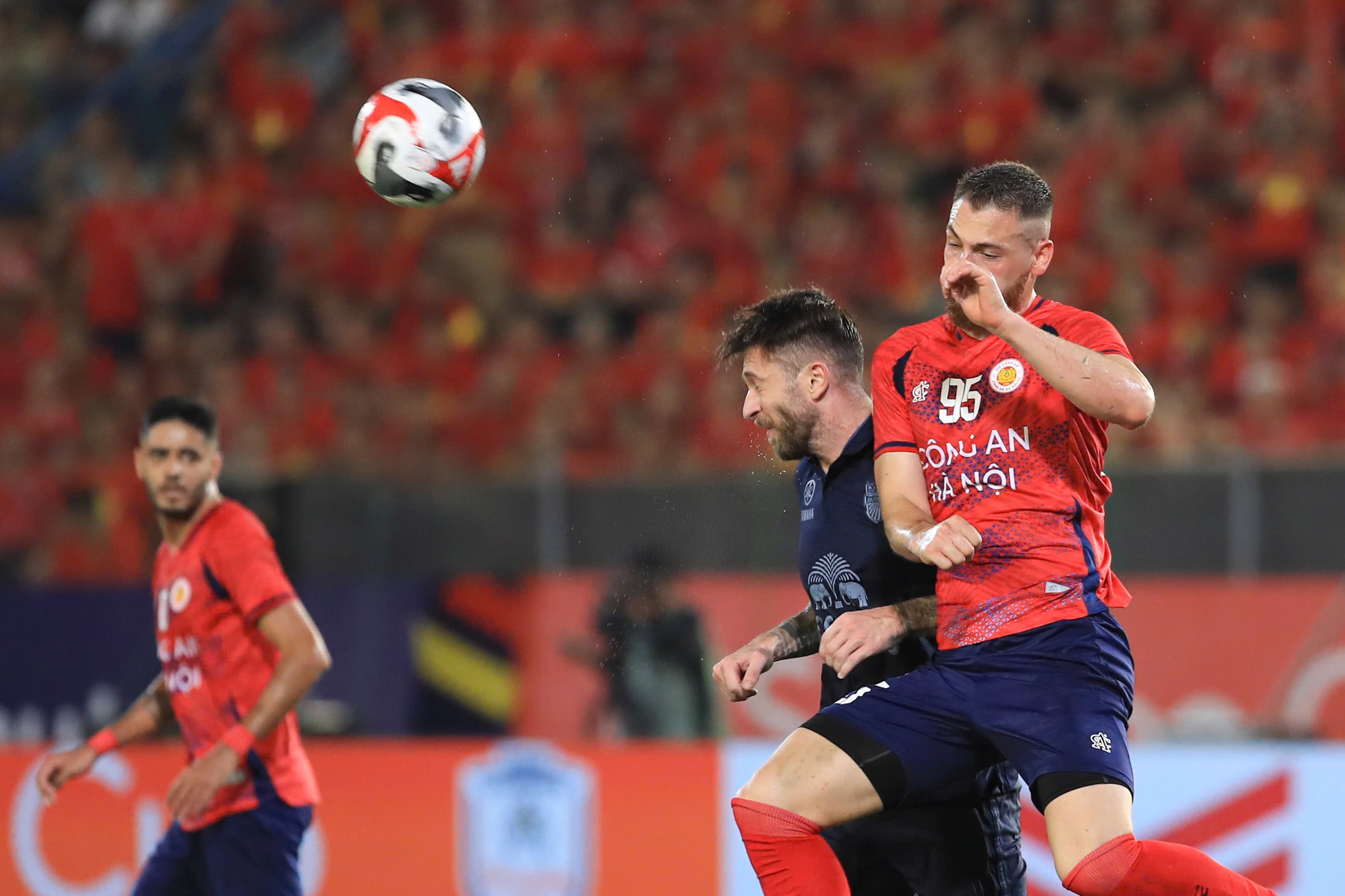 CLB CAHN – CLB Buriram United: Thử thách cuối cùng cho ngôi vương C1 Đông Nam Á CLB CAHN – CLB Buriram United: Thử thách cuối cùng cho ngôi vương C1 Đông Nam Á