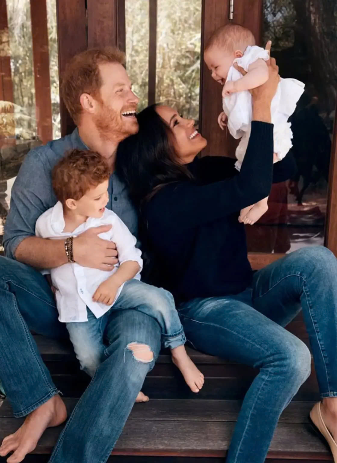 Meghan Markle chia sẻ loạt ảnh hiếm nhân kỷ niệm 7 năm ngày cưới - Ảnh 5.