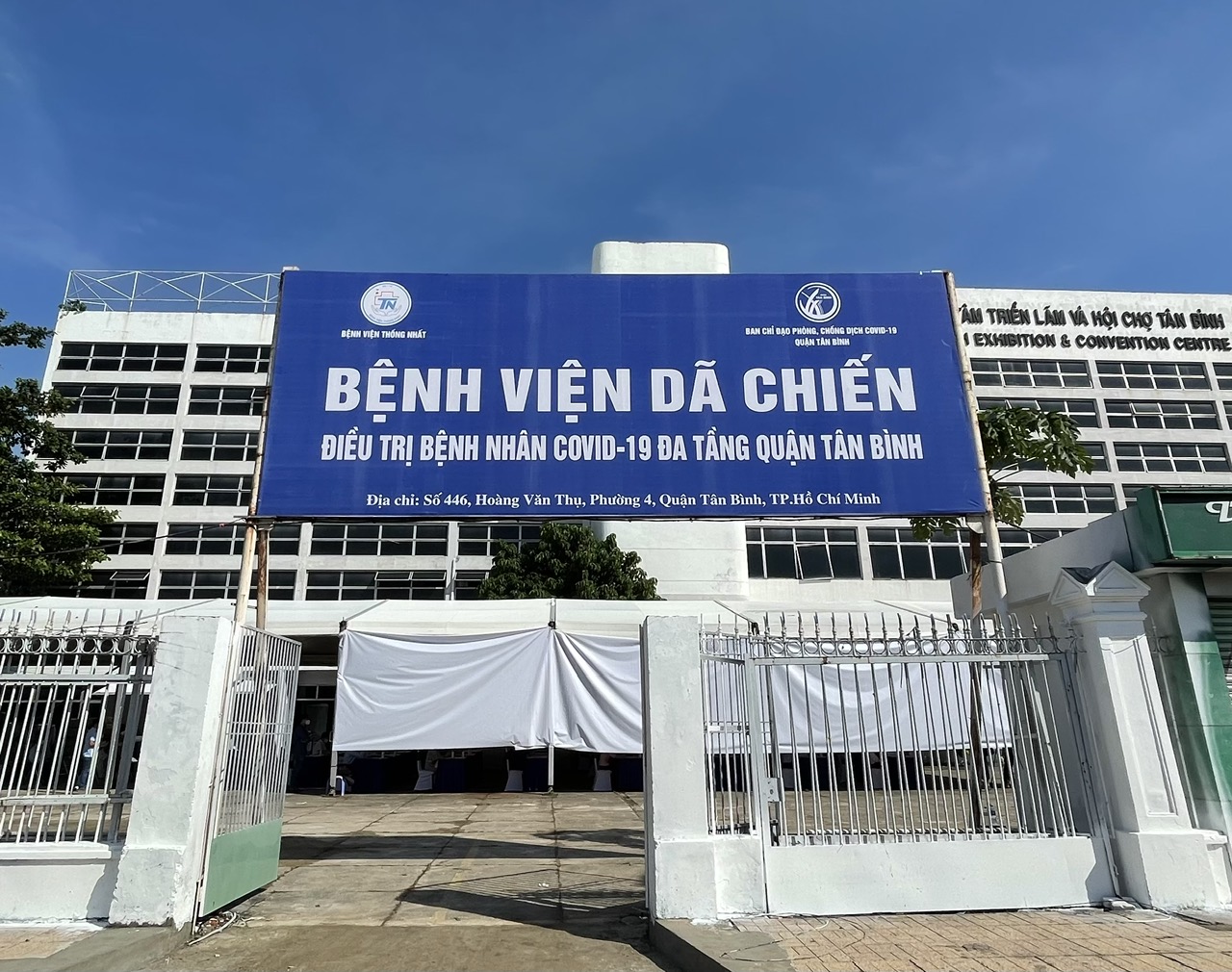 Quy định phòng chống Covid-19 hiện hành: Không cách ly bắt buộc - Ảnh 1.