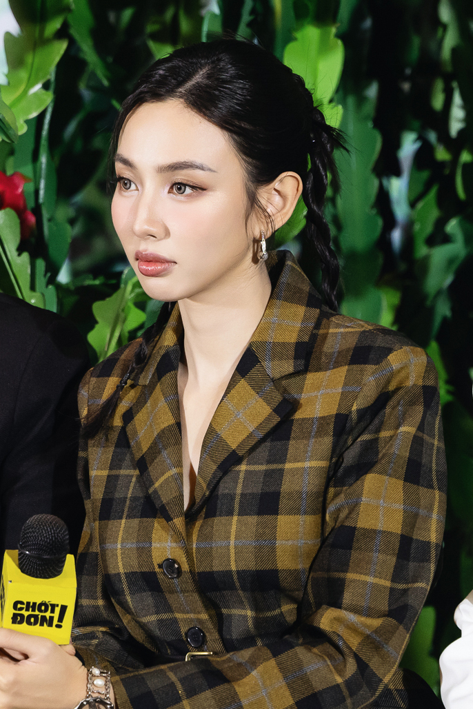 Th&ugrave;y Ti&ecirc;n n&oacute;i g&igrave; về nghề livestream trước khi bị bắt? - Ảnh 1.