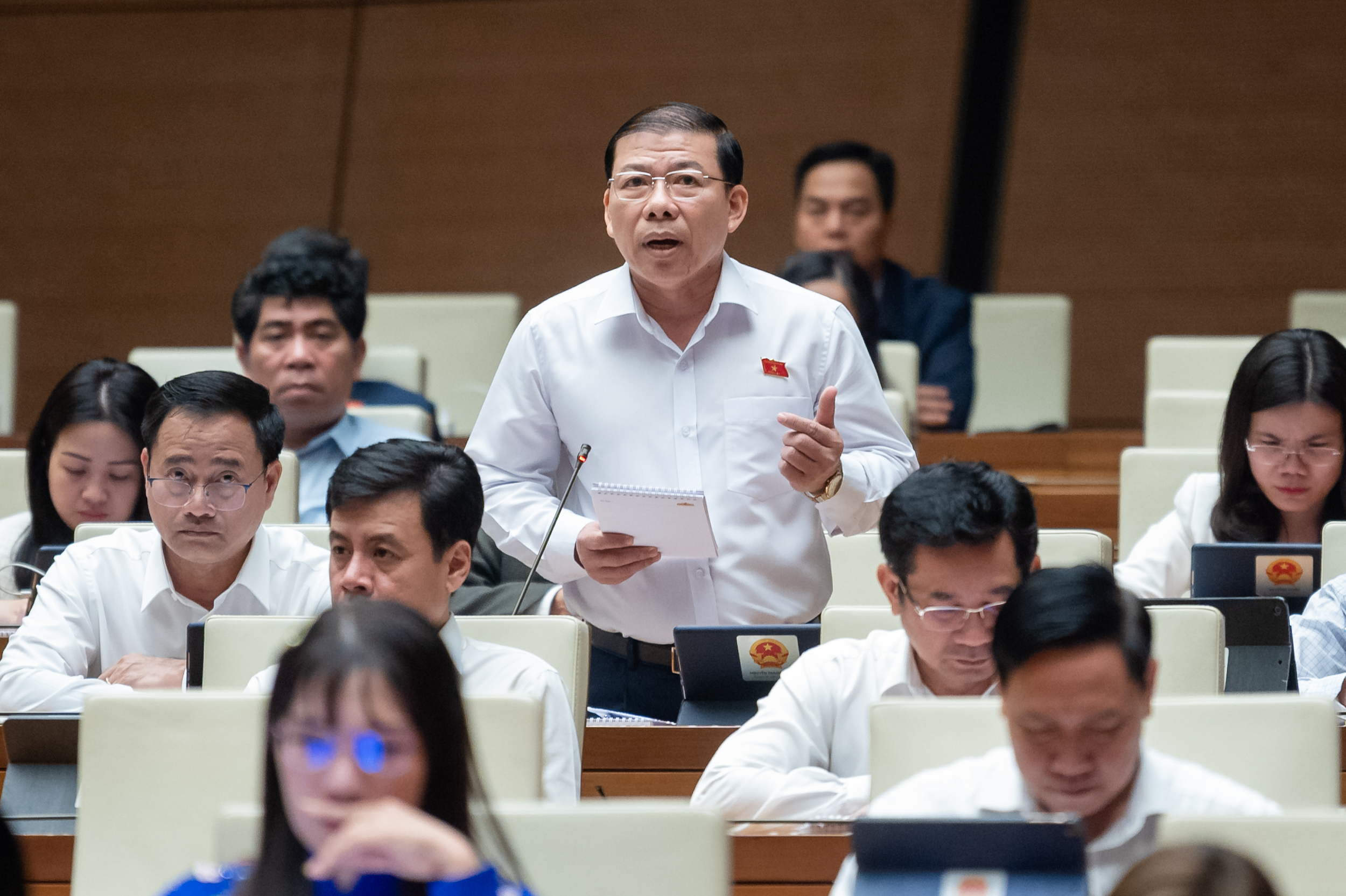 Nhiều đại biểu không đồng tình bỏ án tử hình với tội sản xuất thuốc giả- Ảnh 2. Nhiều đại biểu không đồng tình bỏ án tử hình với tội sản xuất thuốc giả- Ảnh 2.