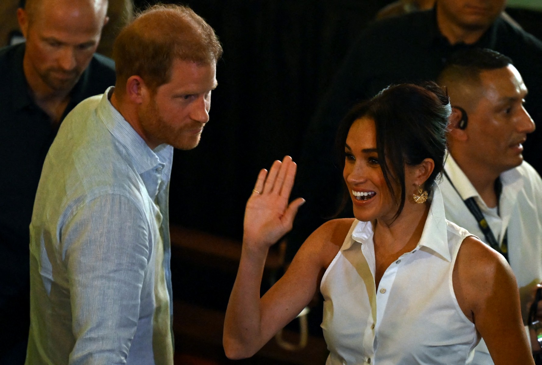 Meghan Markle muốn thoát khỏi cuộc hôn nhân với Hoàng tử Harry - Ảnh 2.
