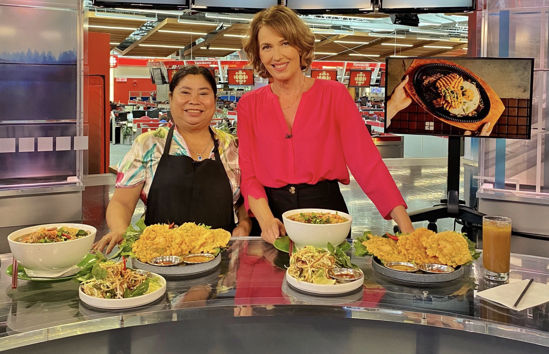 Bà chủ The Lunch Lady nổi tiếng đột tử ở Canada: Khách quen bật khóc Bà chủ The Lunch Lady nổi tiếng đột tử ở Canada: Khách quen bật khóc