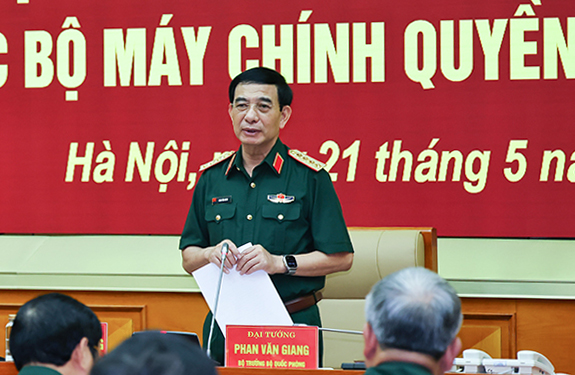 Đại tướng Phan Văn Giang triển khai tổ chức quân sự địa phương Đại tướng Phan Văn Giang triển khai tổ chức quân sự địa phương