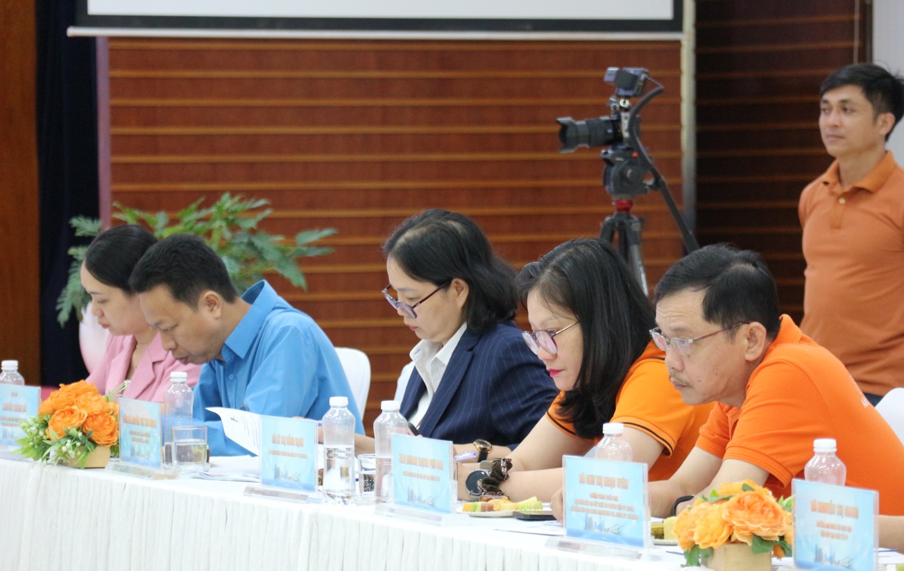Giới trẻ cần học gì để không bị AI cướp mất công việc trong tương lai? - Ảnh 2. Giới trẻ cần học gì để không bị AI cướp mất công việc trong tương lai? - Ảnh 2.