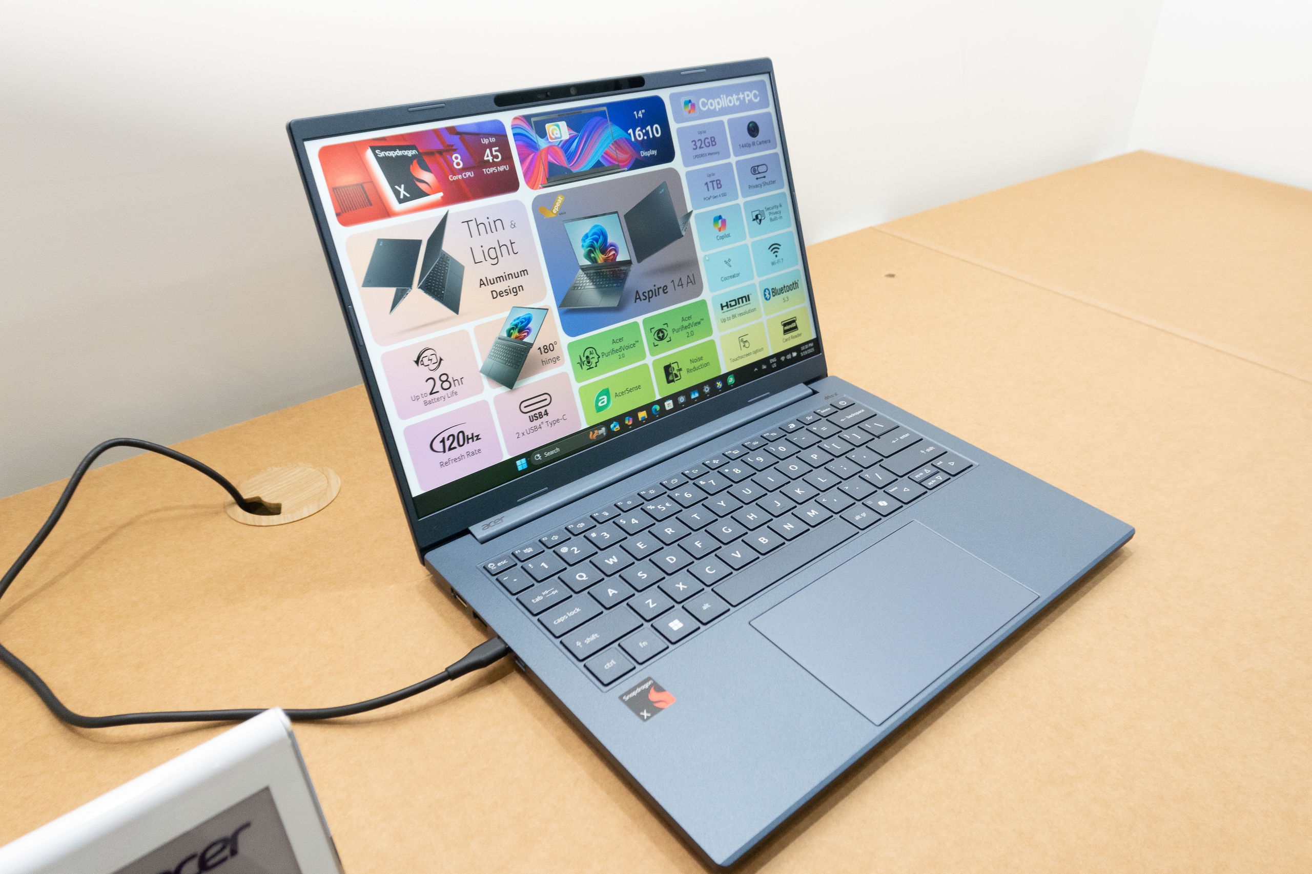 Acer đẩy mạnh AI vào laptop, phụ kiện và thiết bị di động tại Computex 2025 - Ảnh 3.